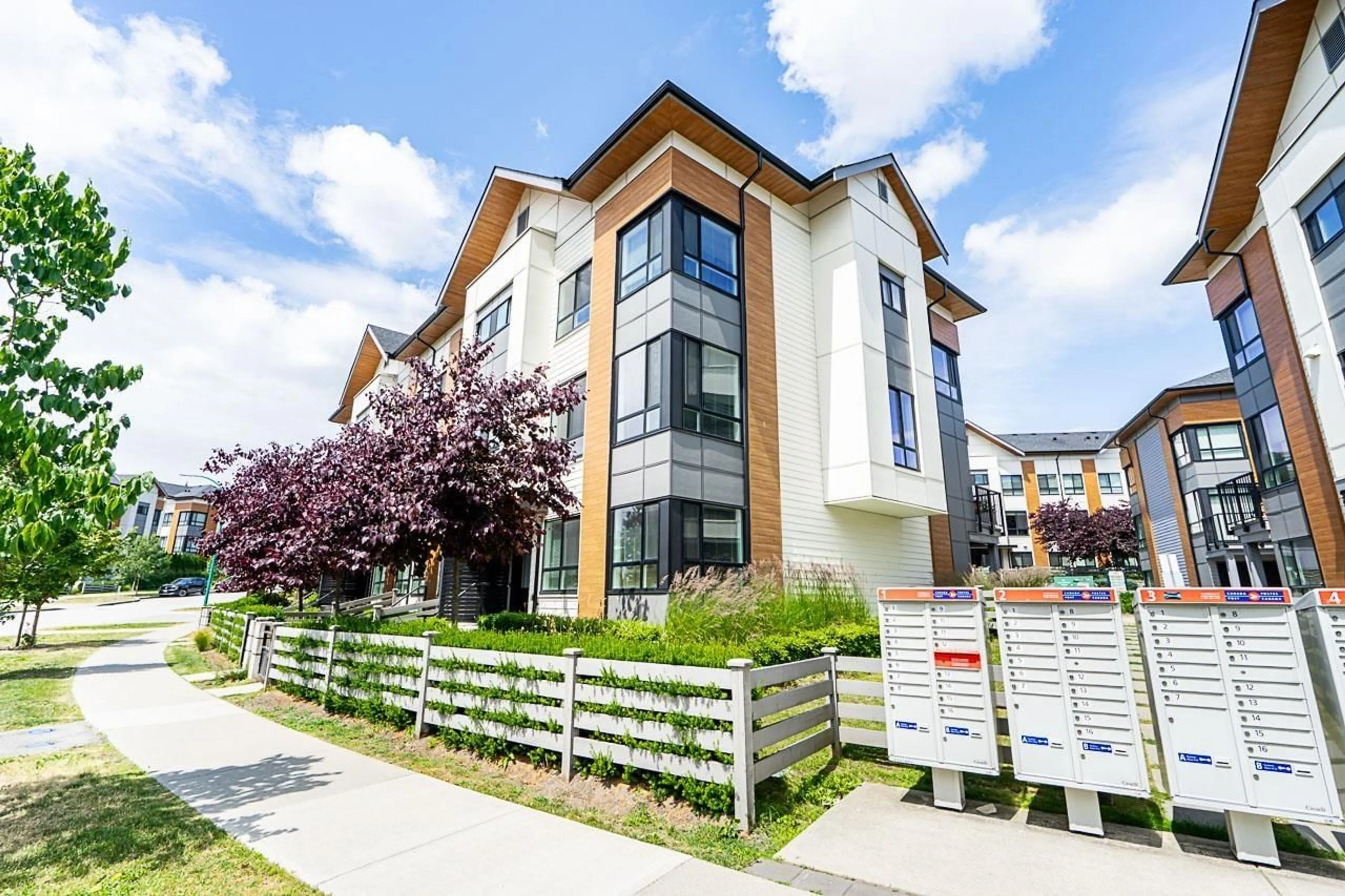 Unknown for 93 - 15111 EDMUND DRIVE, Surrey British Columbia V3S0A5