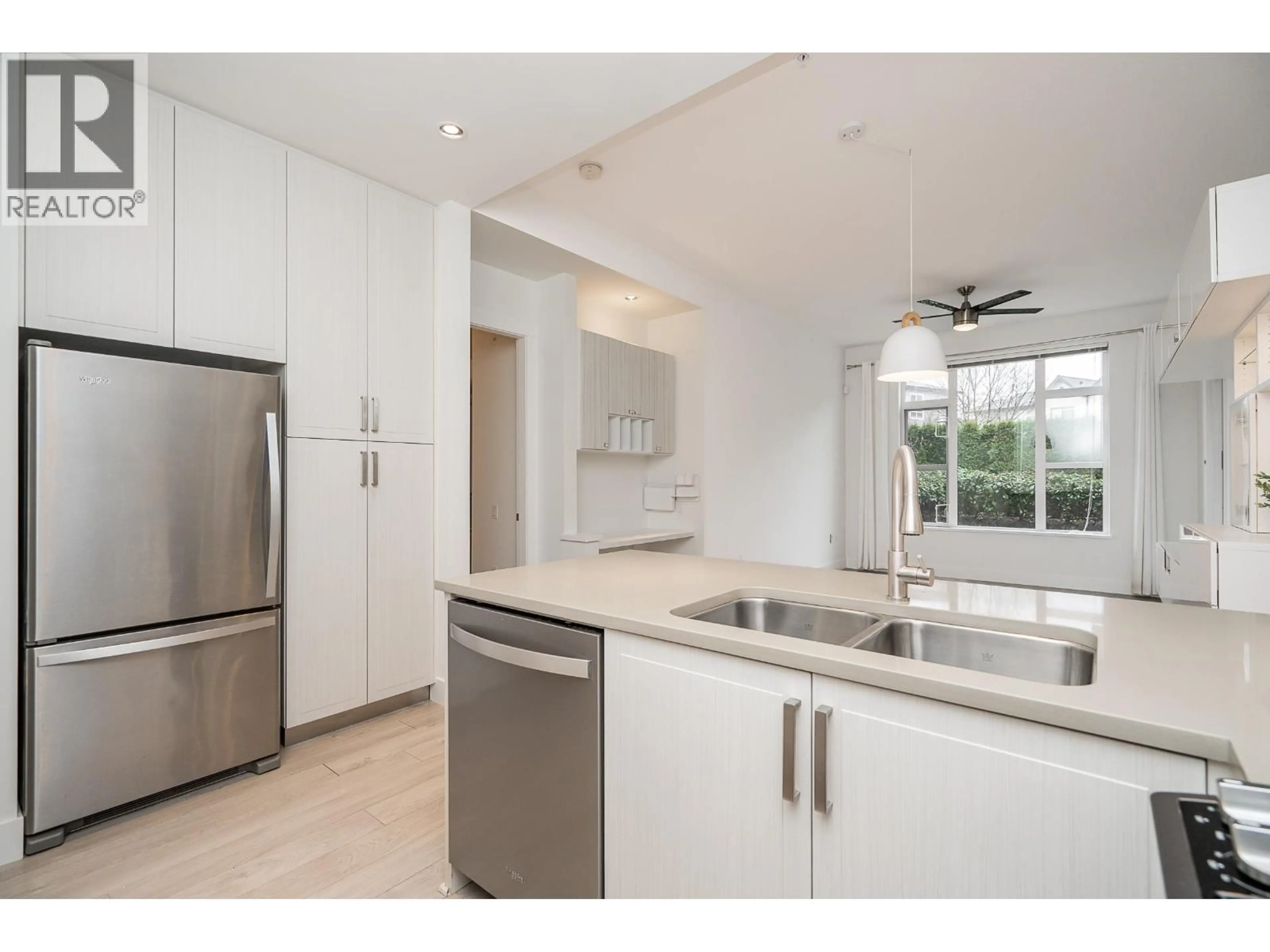 Open concept kitchen, ceramic/tile floor for 107 - 2393 RANGER LANE, Port Coquitlam British Columbia V3B0P5