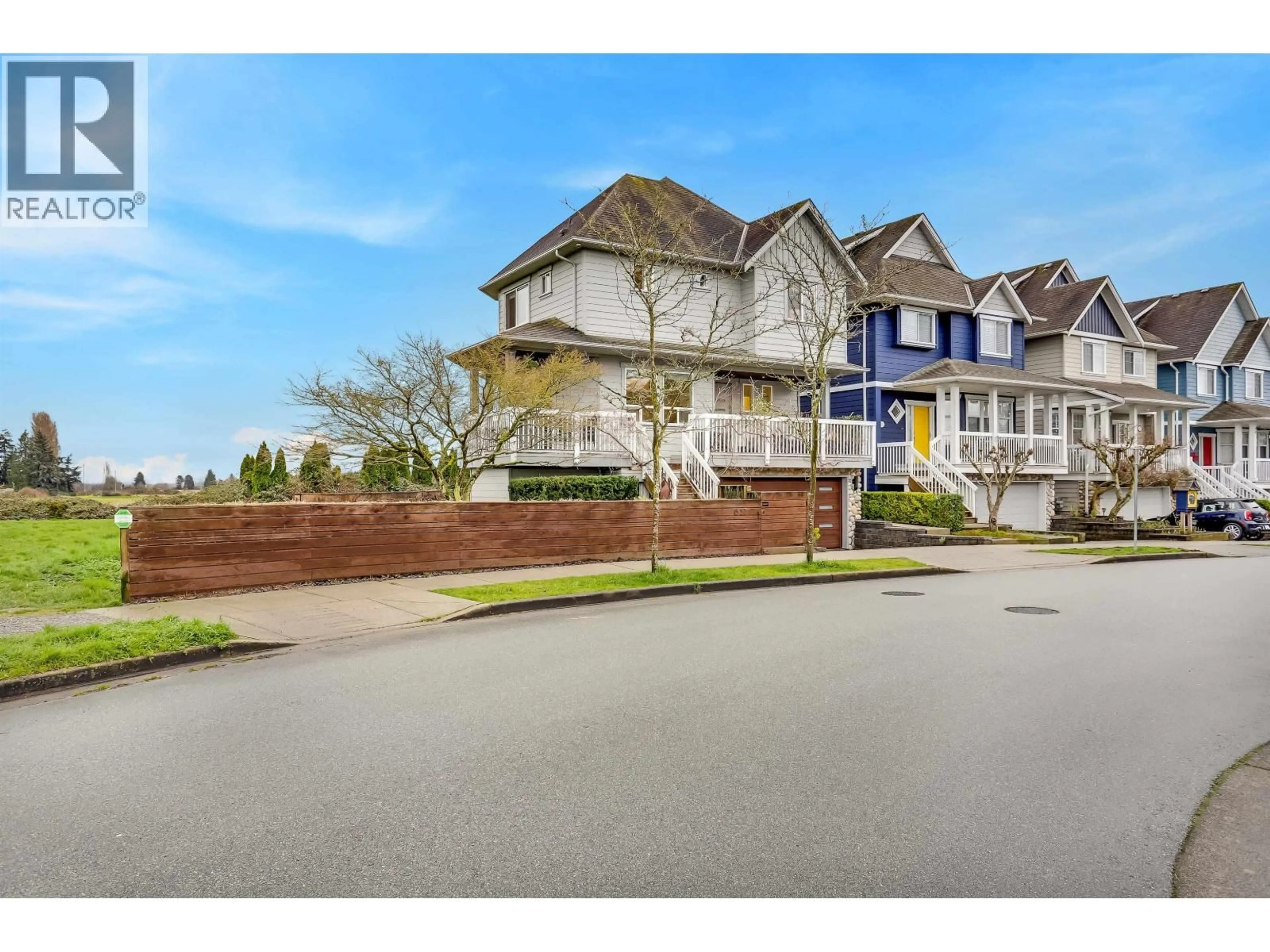 A pic from outside/outdoor area/front of a property/back of a property/a pic from drone, street for 6371 LONDON ROAD, Richmond British Columbia V7E6V5