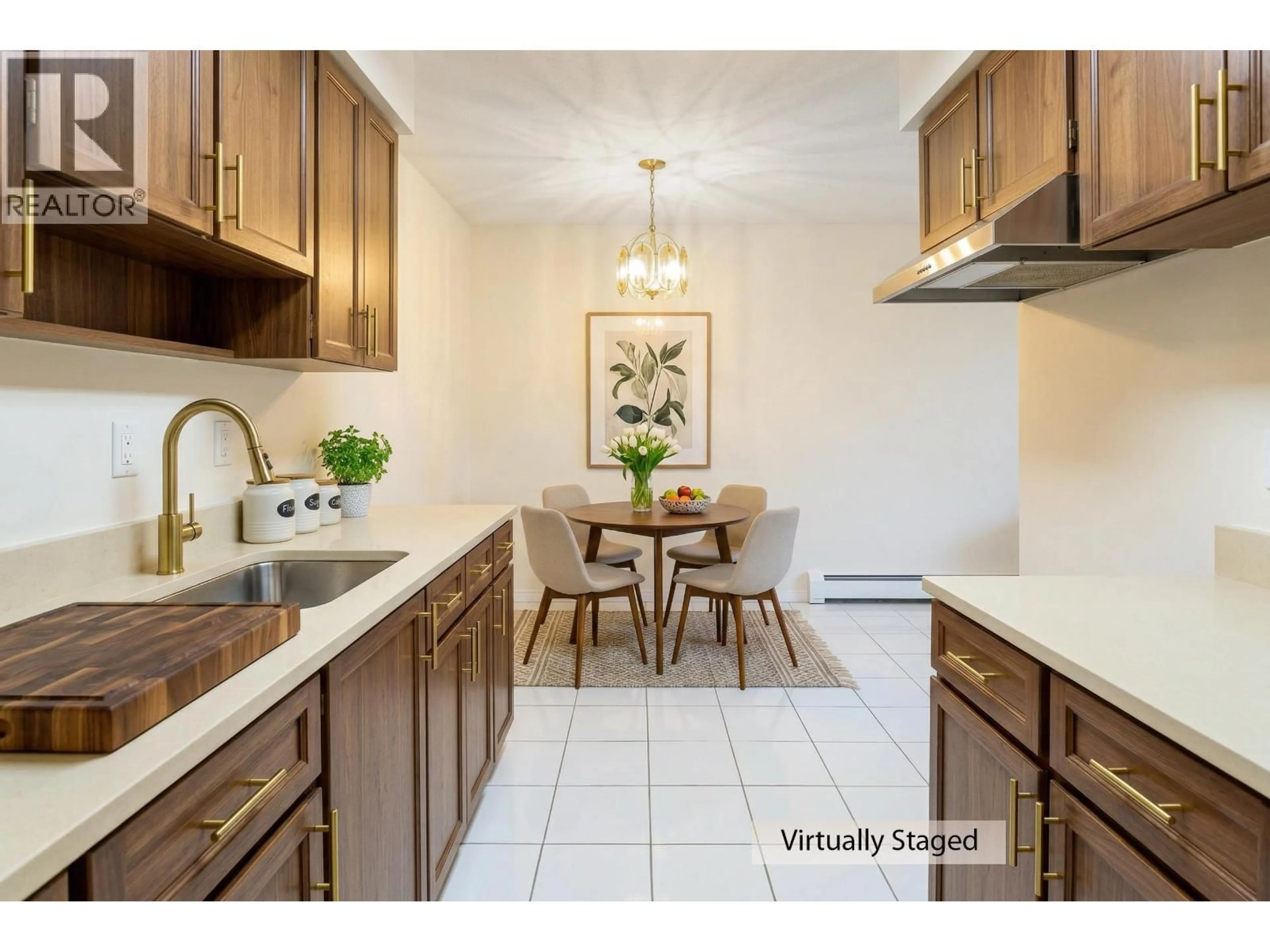 Unknown for 305 - 466 EIGHTH AVENUE, New Westminster British Columbia V3L4L2