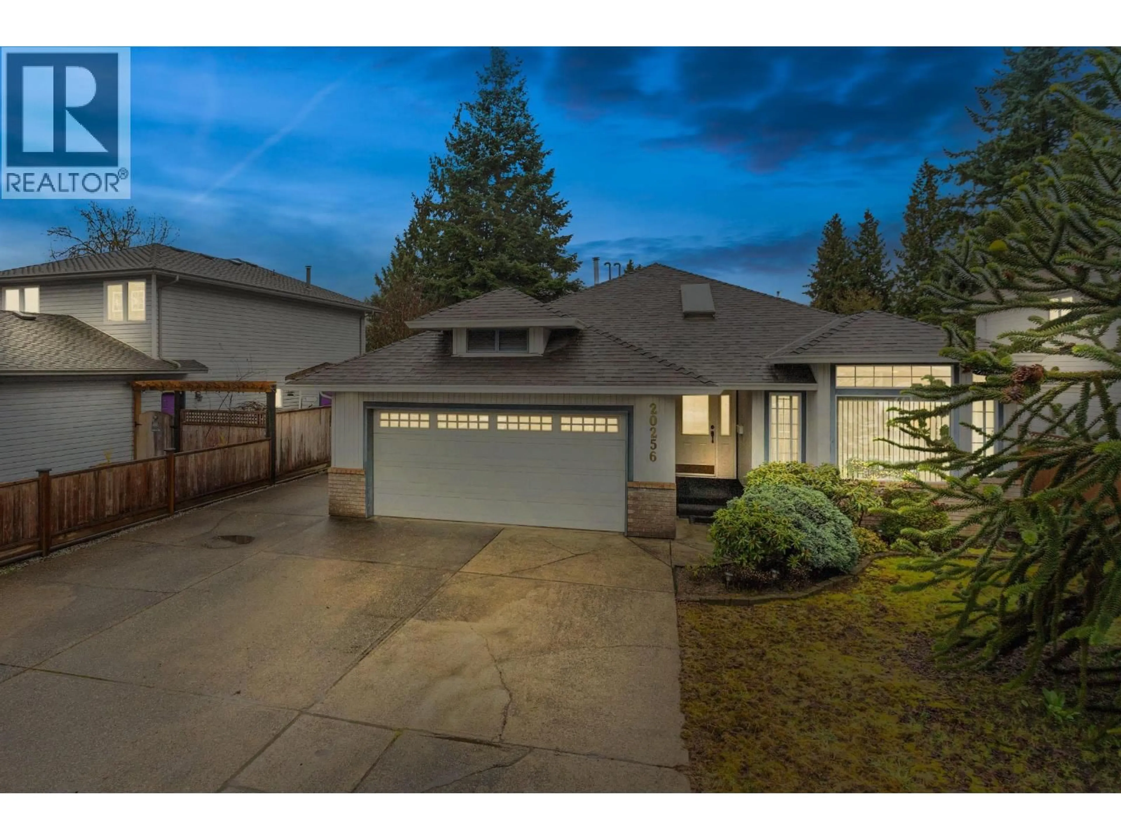 A pic from outside/outdoor area/front of a property/back of a property/a pic from drone, street for 20256 123 AVENUE, Maple Ridge British Columbia V2X4A5