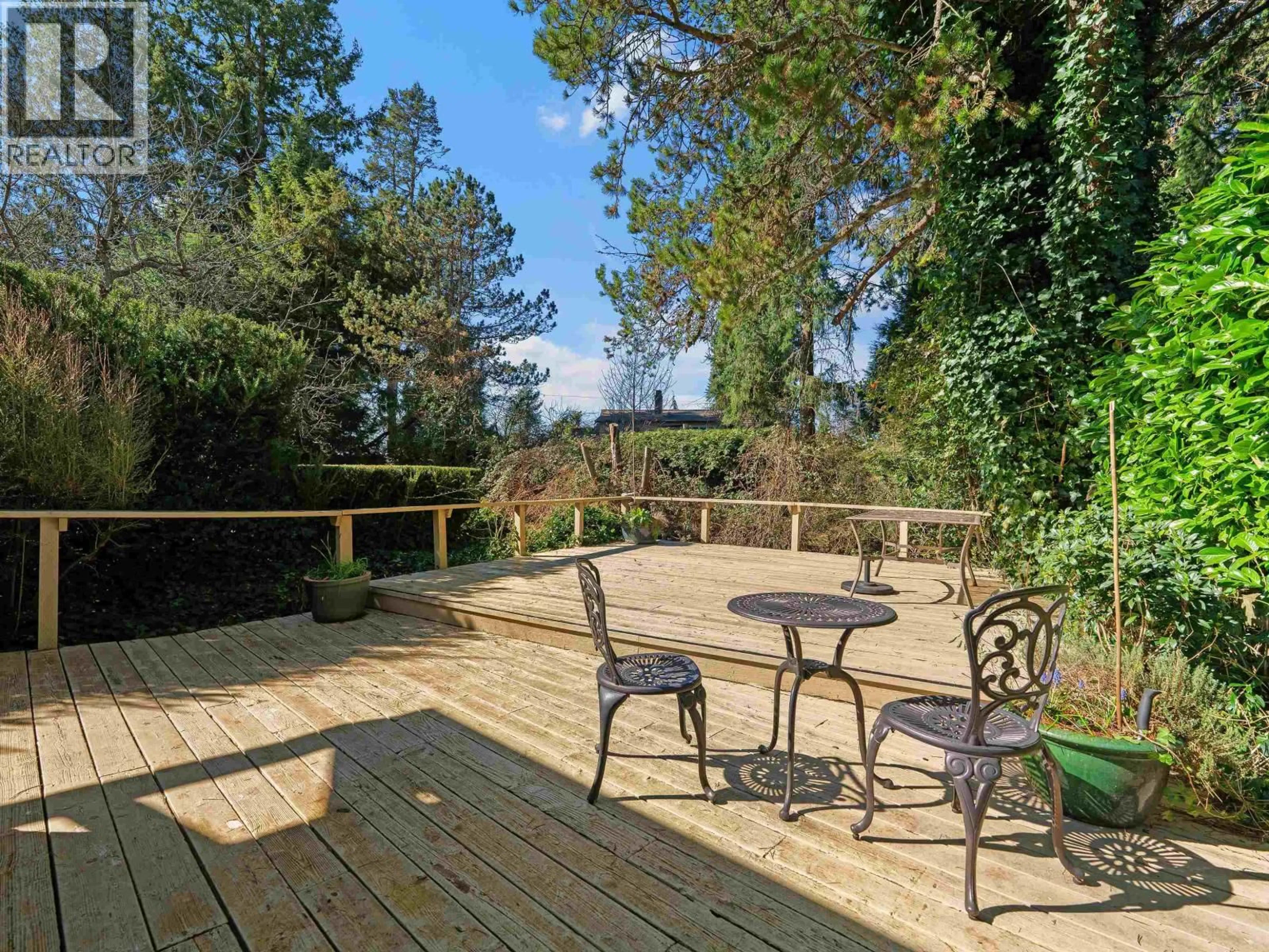 Patio, forest/trees view for 4341 ERWIN DRIVE, West Vancouver British Columbia V7V1H7