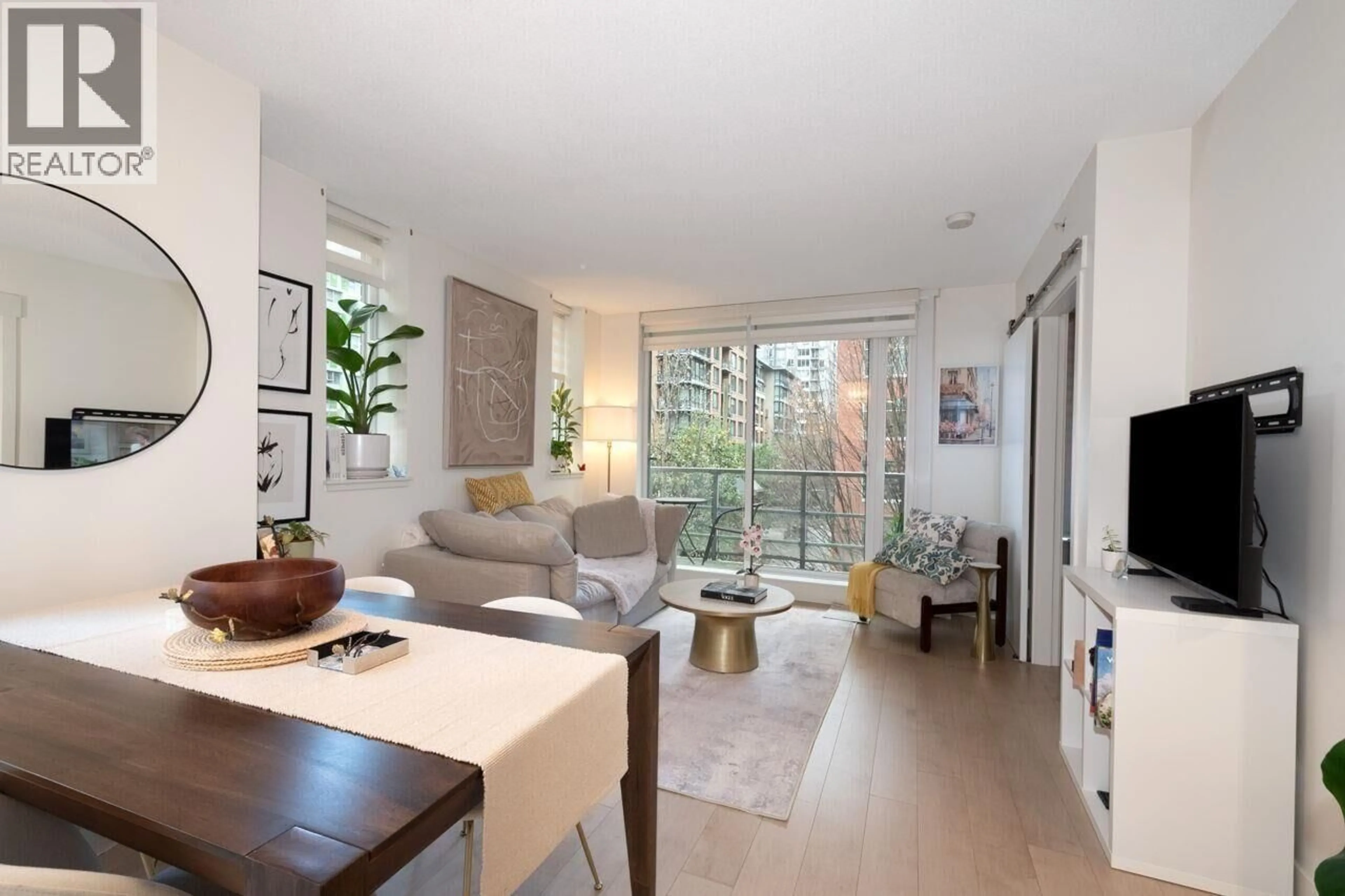 Living room with furniture, unknown for 406 - 1133 HOMER STREET, Vancouver British Columbia V6B0B1