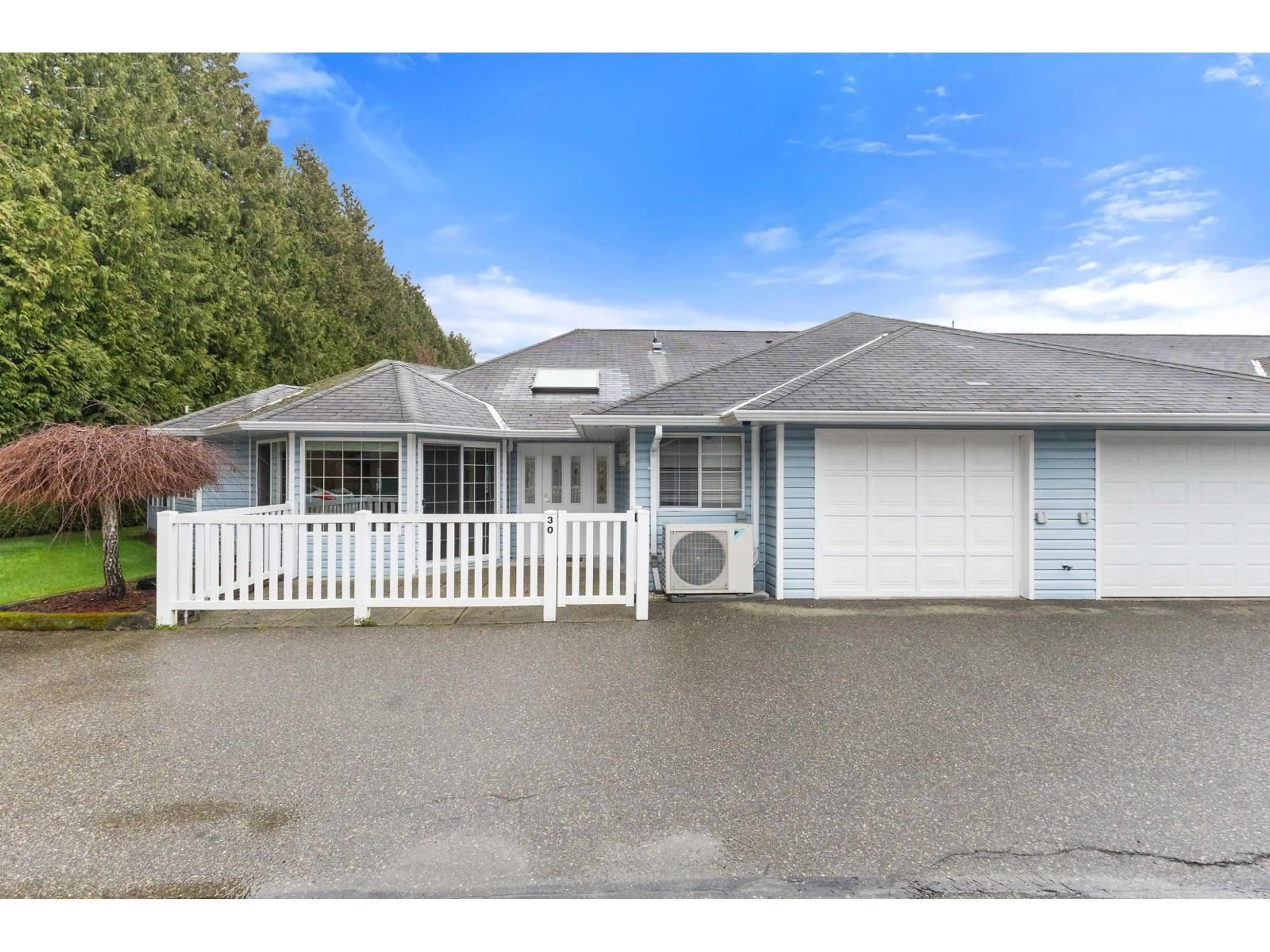 A pic from outside/outdoor area/front of a property/back of a property/a pic from drone, street for 30 - 1450 MCCALLUM ROAD, Abbotsford British Columbia V2S8A5