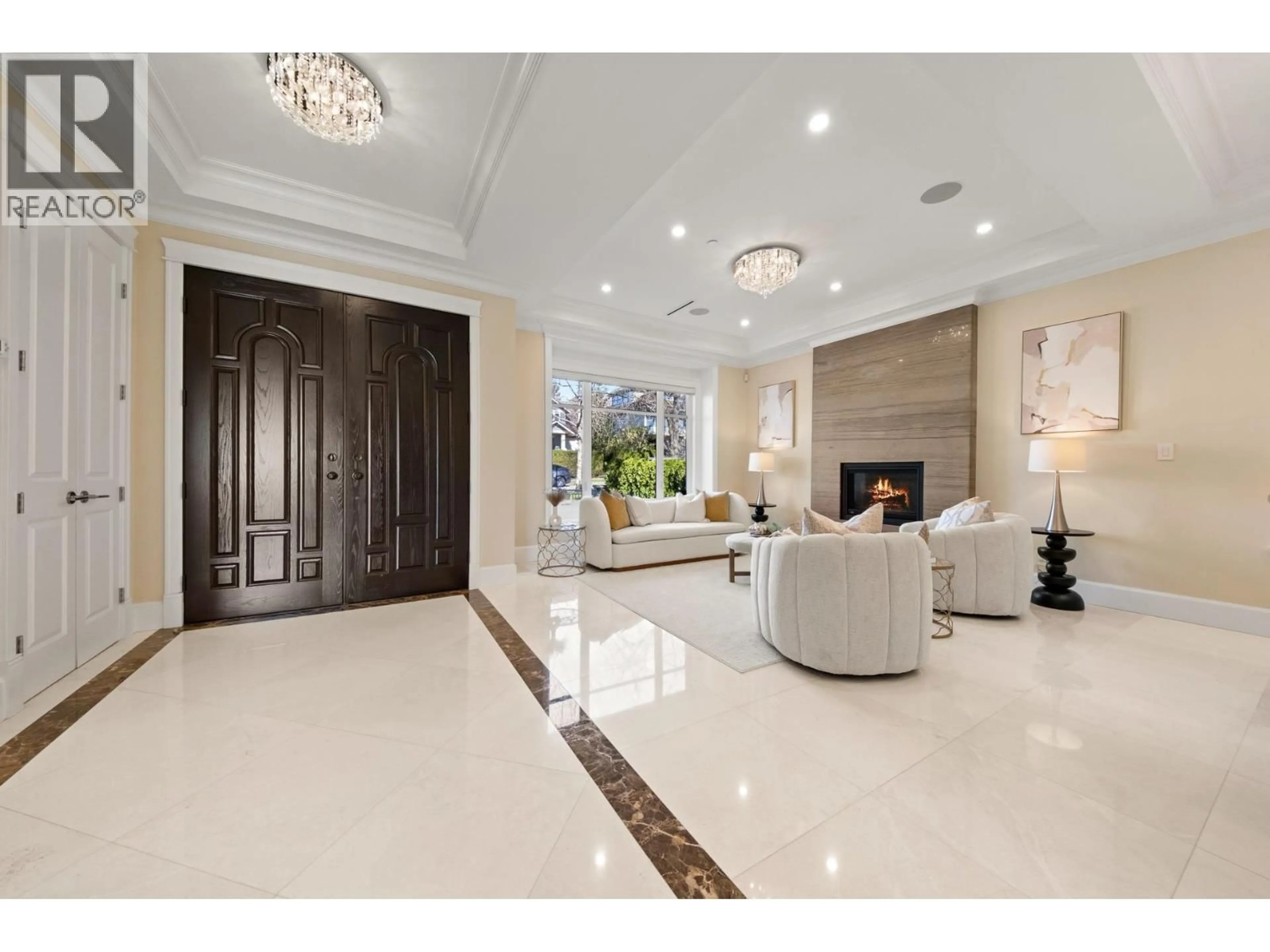 Indoor foyer for 3676 28TH AVENUE, Vancouver British Columbia V6S1S4