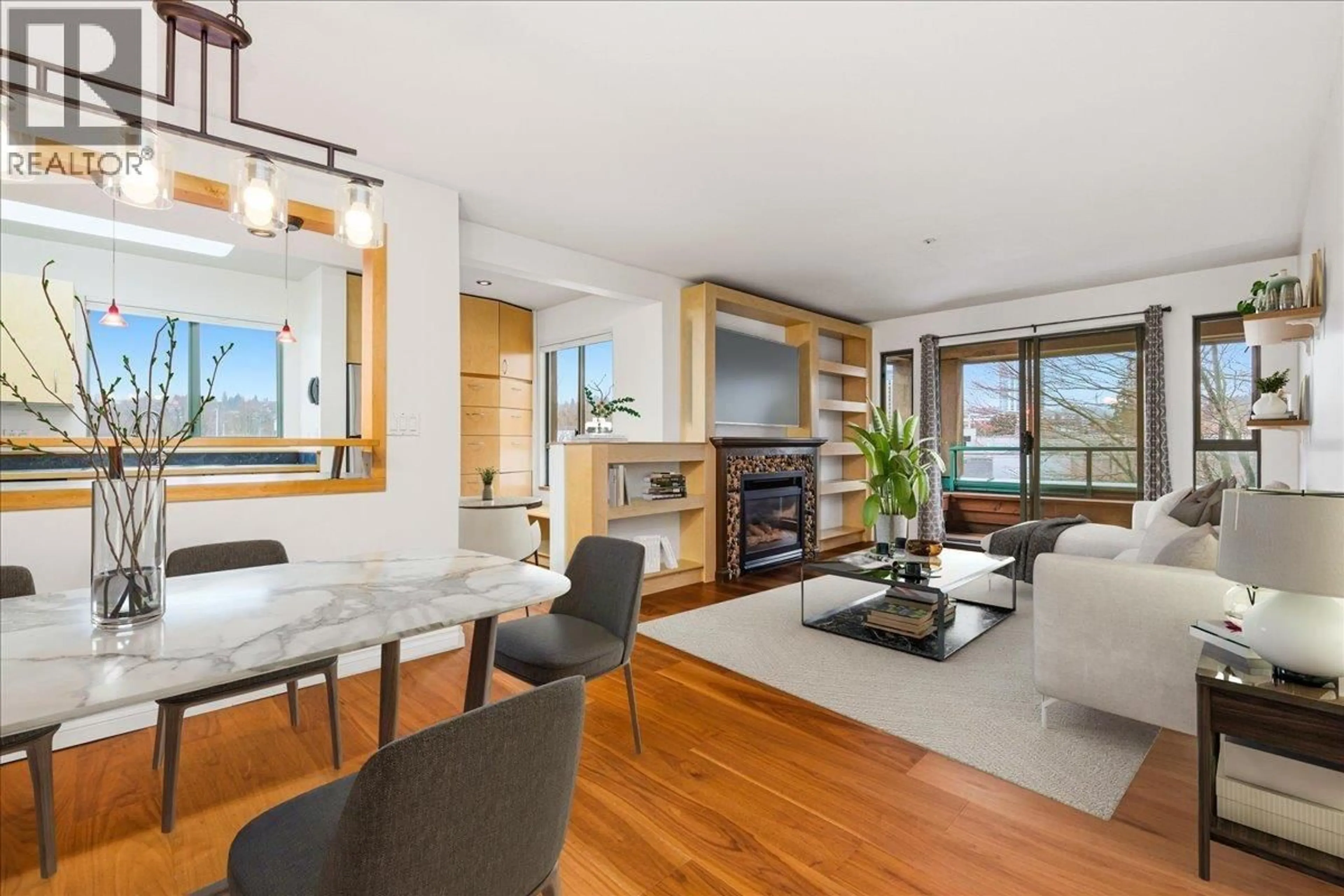 Unknown for 306 - 223 MOUNTAIN HIGHWAY, North Vancouver British Columbia V7J3V3