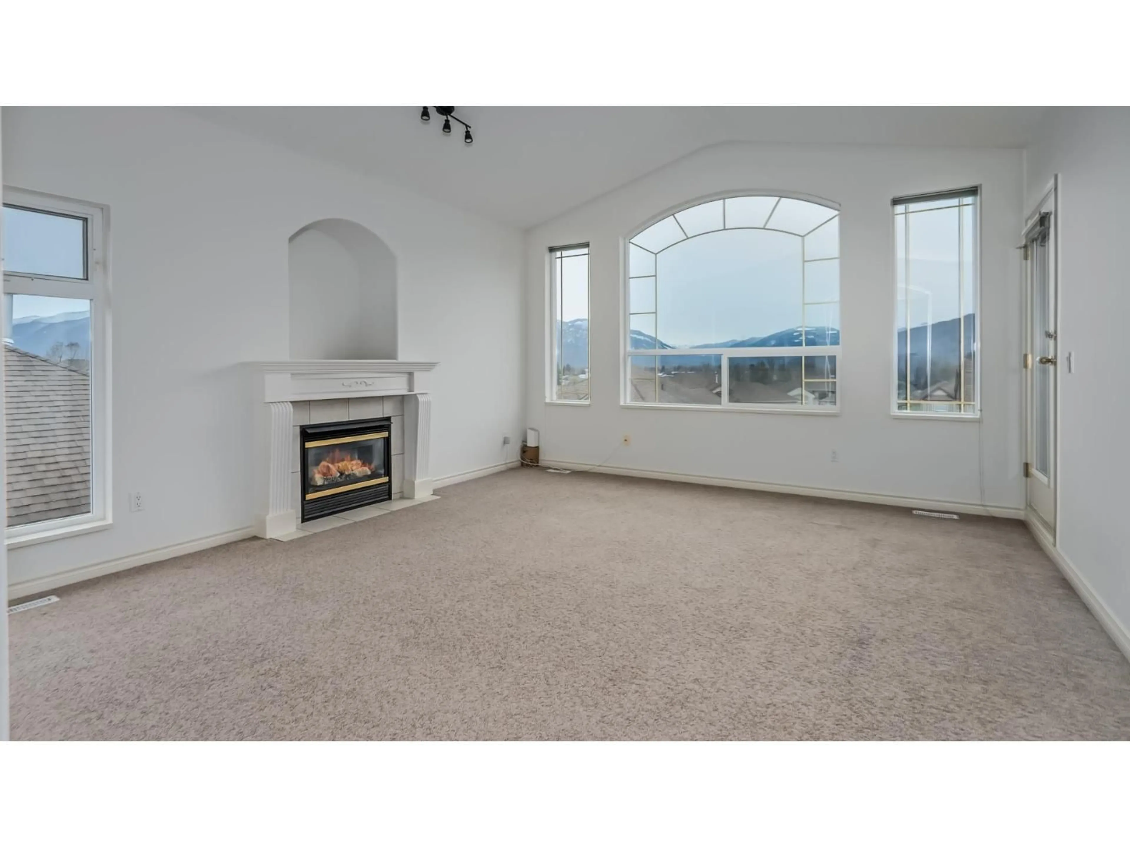 A pic of a room for 37 - 47470 CHARTWELL DRIVE, Chilliwack British Columbia V2P8A2