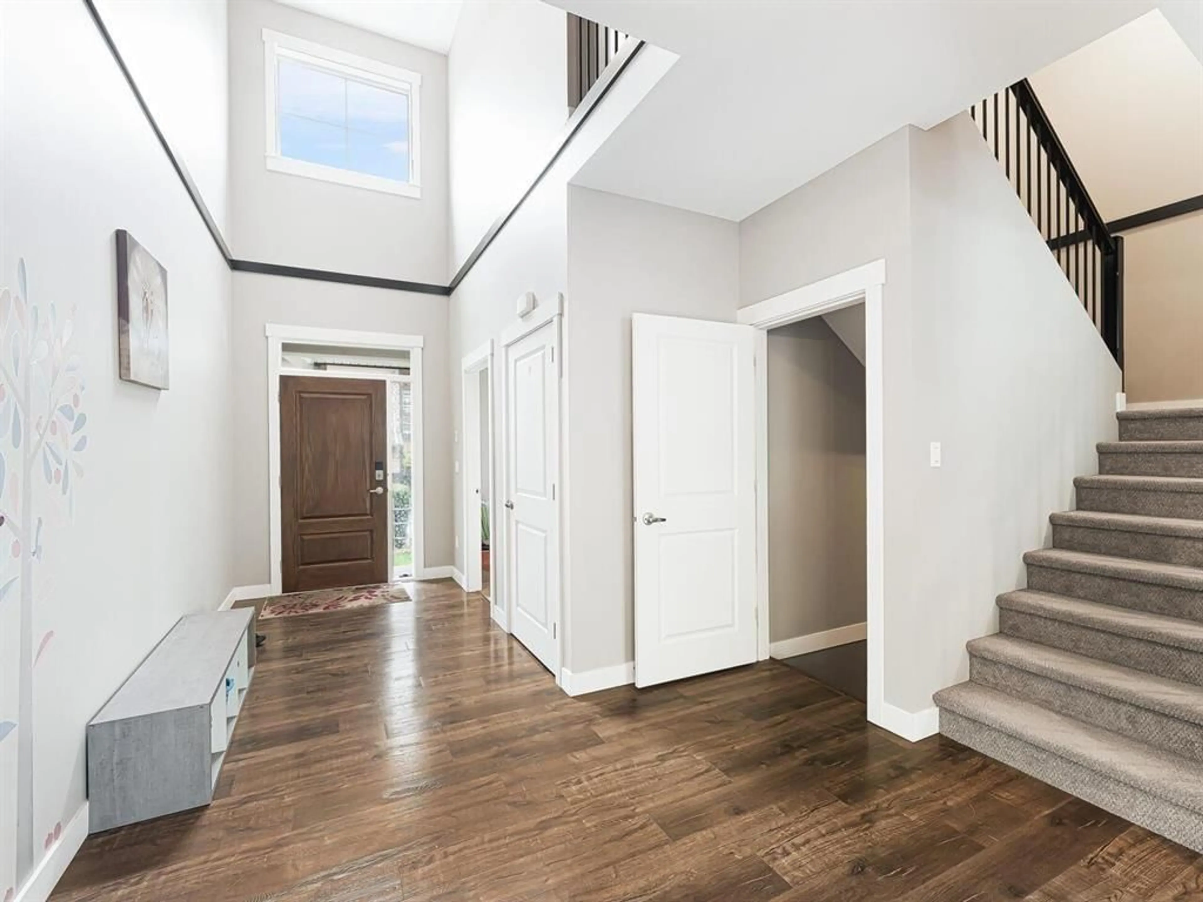 Indoor entryway for 3 - 45995 STEVENSON ROAD, Chilliwack British Columbia V2R2G2