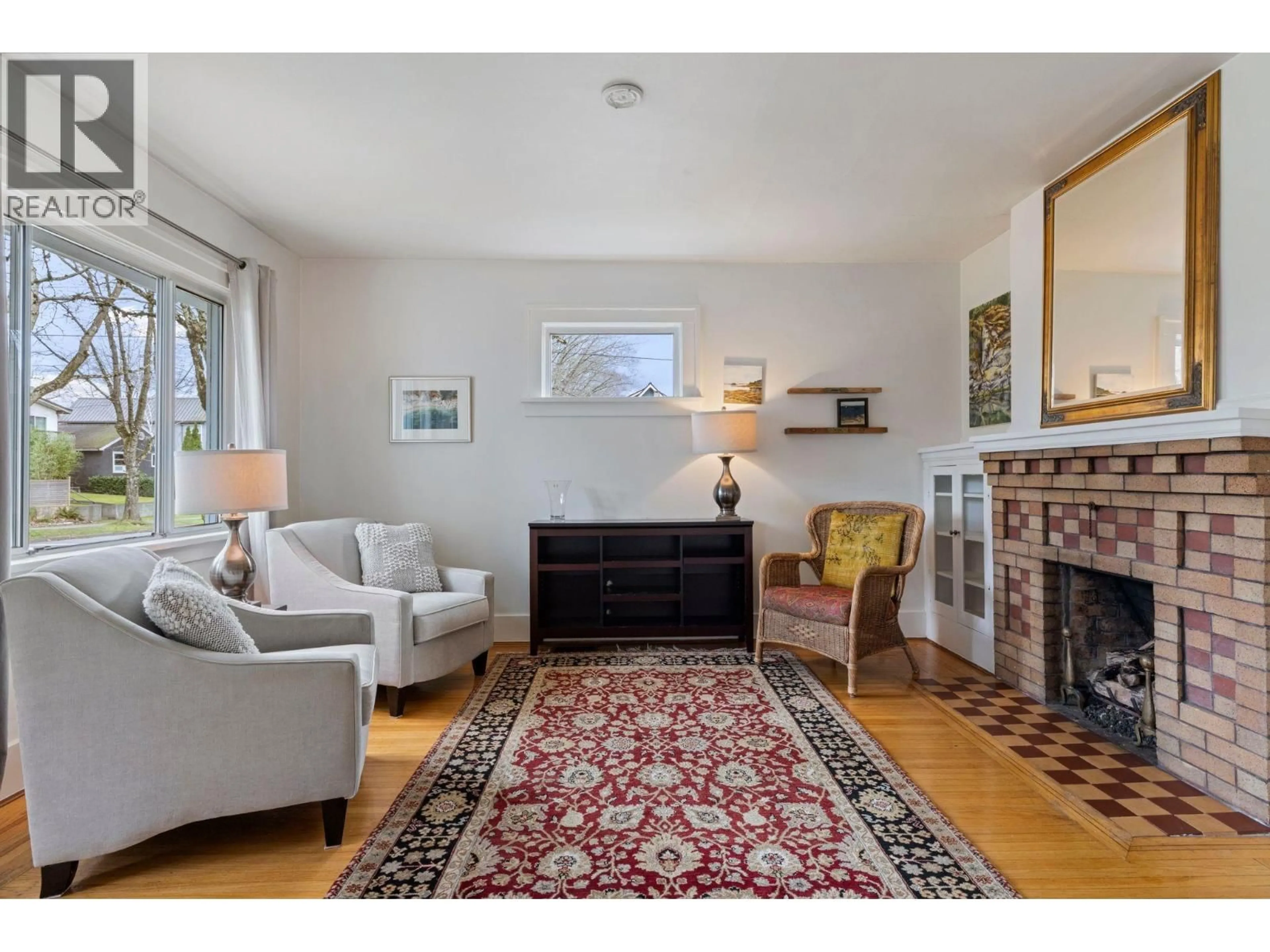 Living room with furniture, unknown for 2094 7TH AVENUE, Vancouver British Columbia V5N1S6