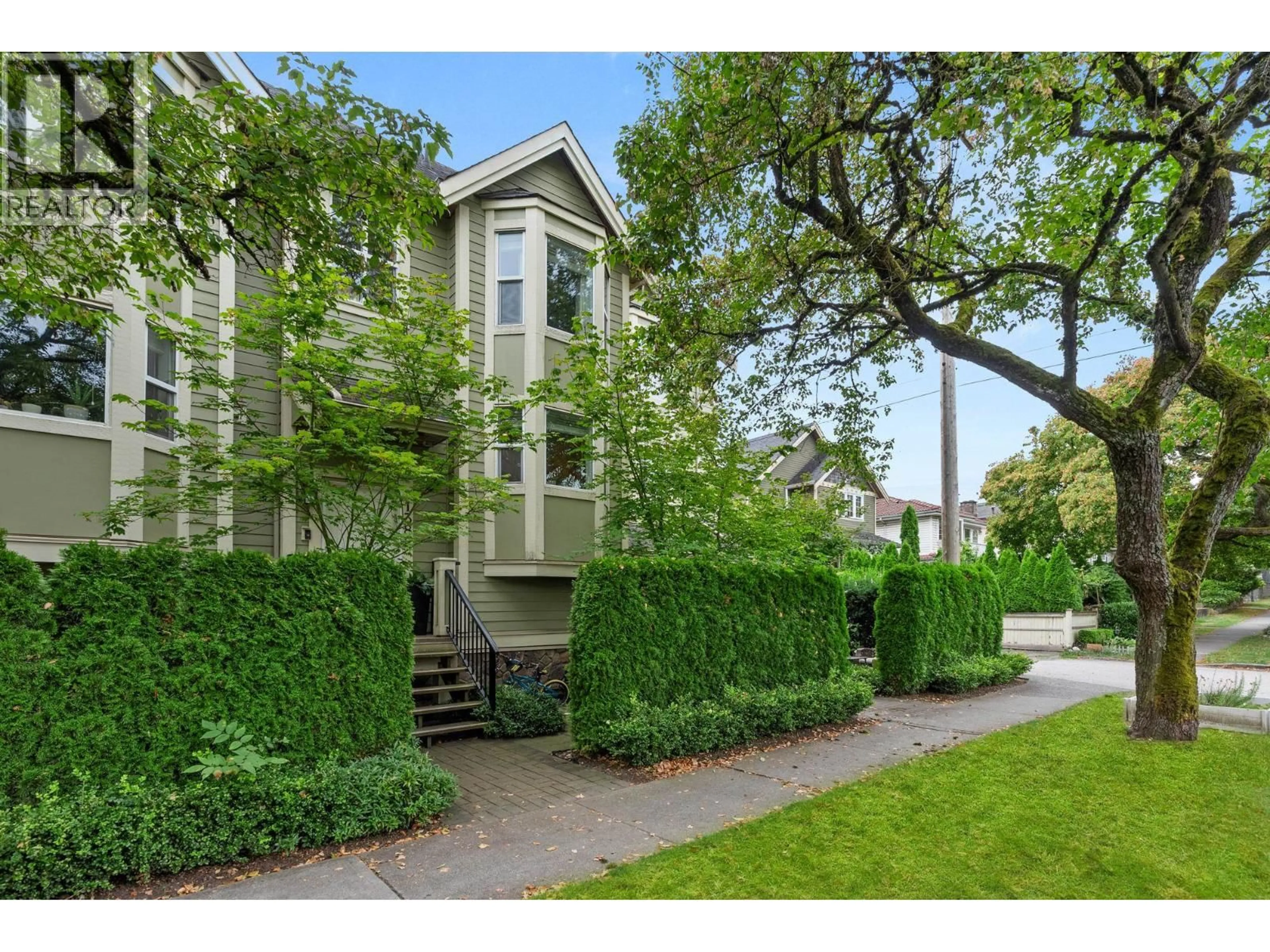 Unknown for 1382 27TH AVENUE, Vancouver British Columbia V5V2L8