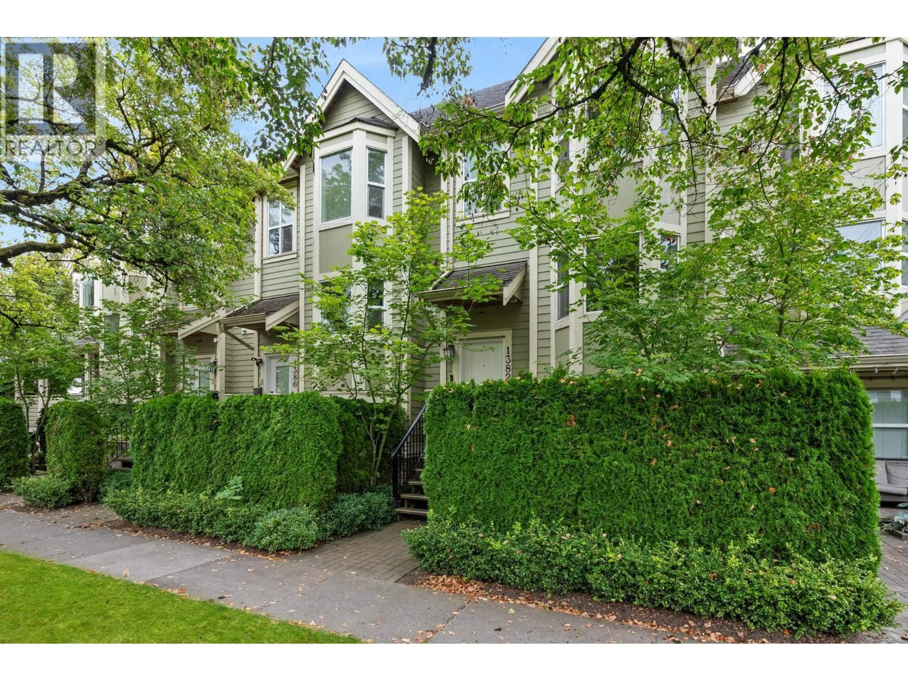 Unknown for 1382 27TH AVENUE, Vancouver British Columbia V5V2L8