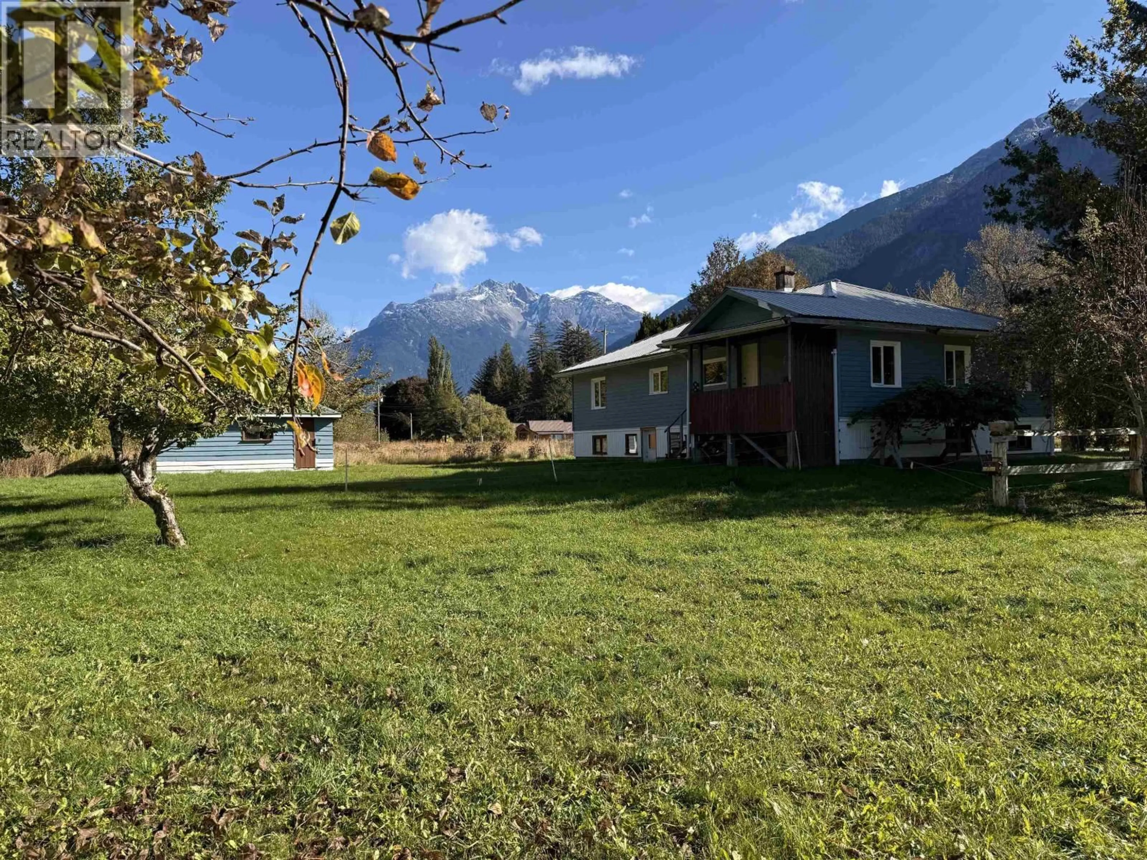 A pic from outside/outdoor area/front of a property/back of a property/a pic from drone, mountain view for 1802 MACKENZIE 20 HIGHWAY, Hagensborg British Columbia V0T1H0
