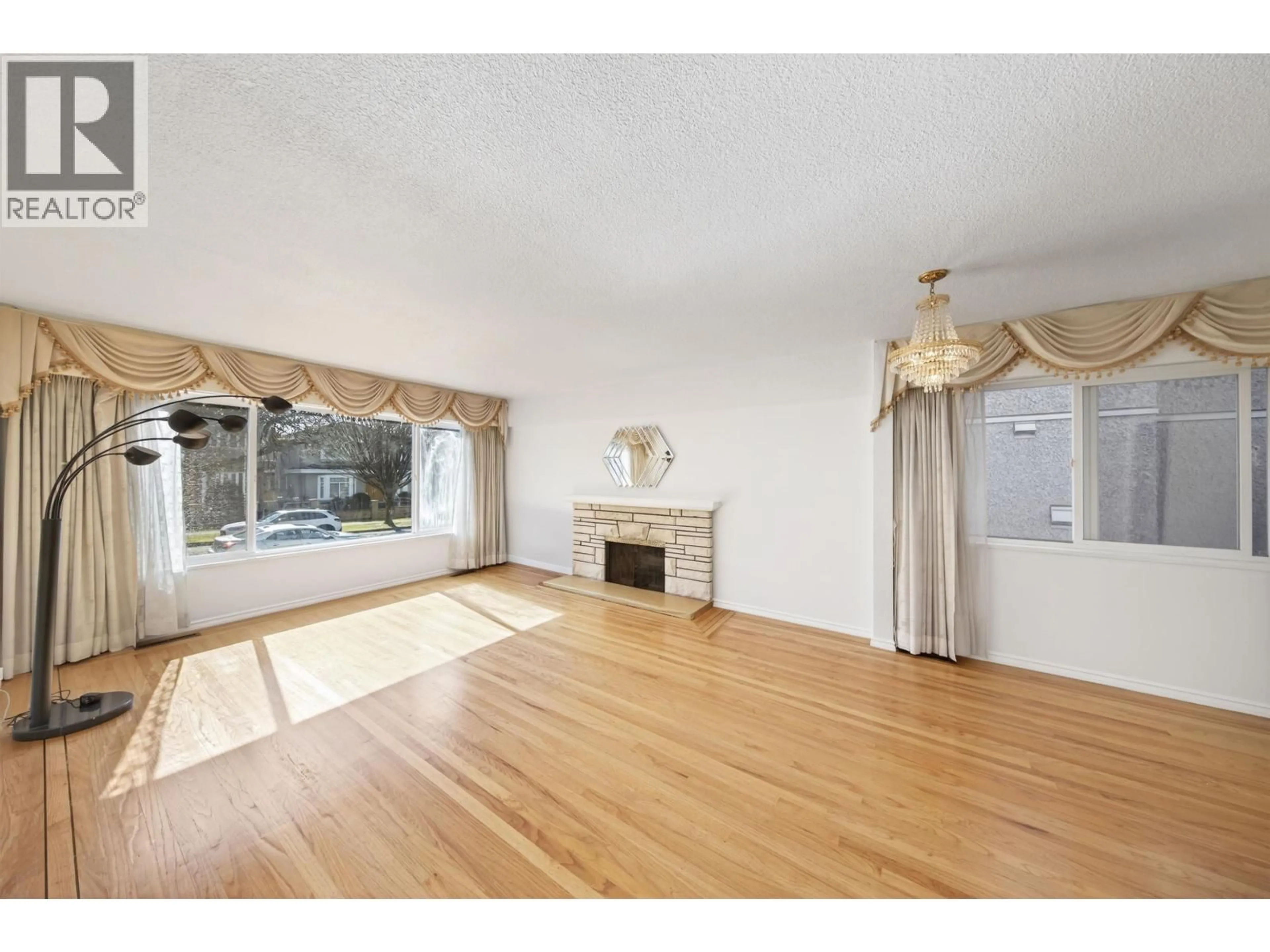 A pic of a room for 3571 46TH AVENUE, Vancouver British Columbia V5S1B7