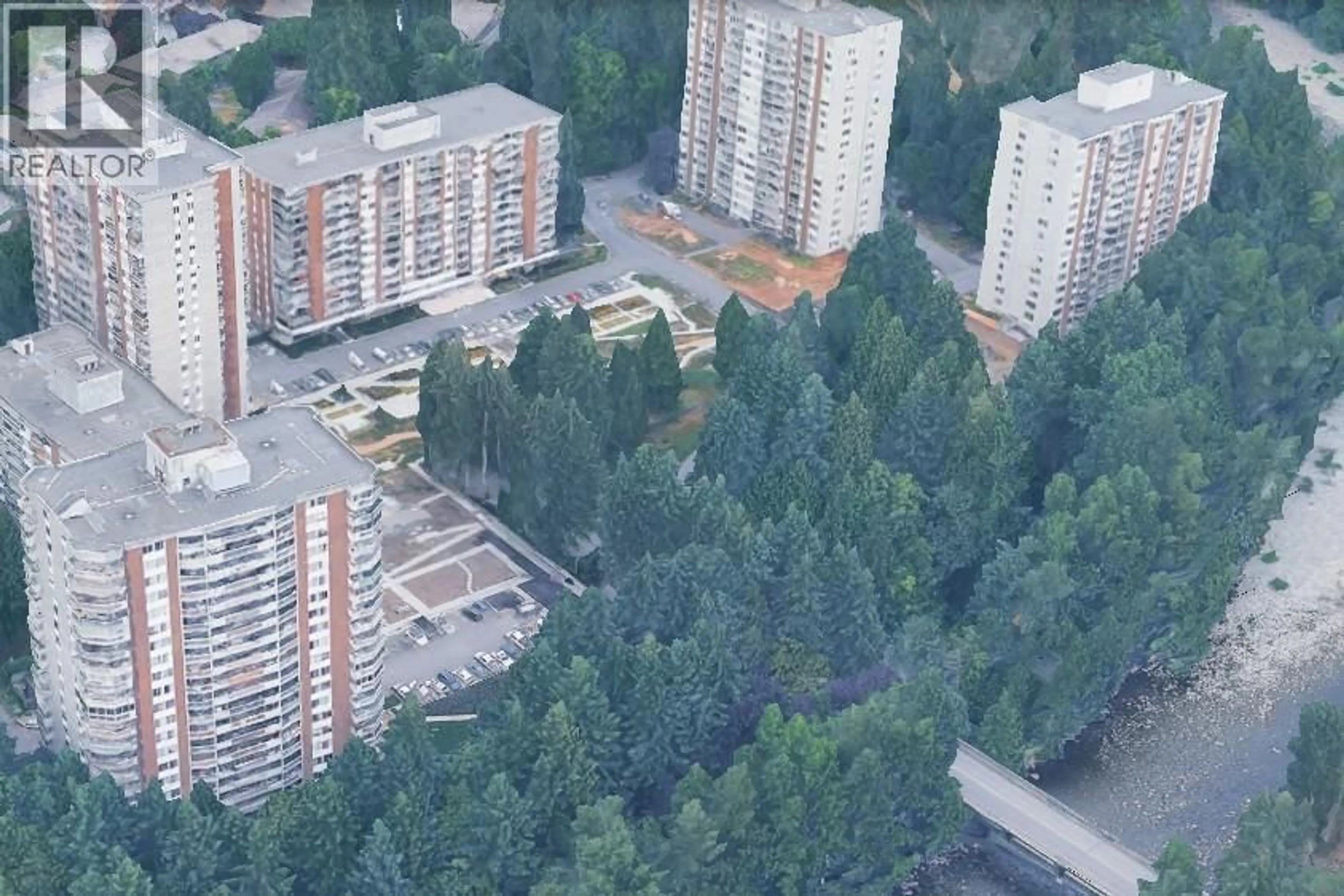 Unknown for 202 - 2012 FULLERTON AVENUE, North Vancouver British Columbia V7P3E3