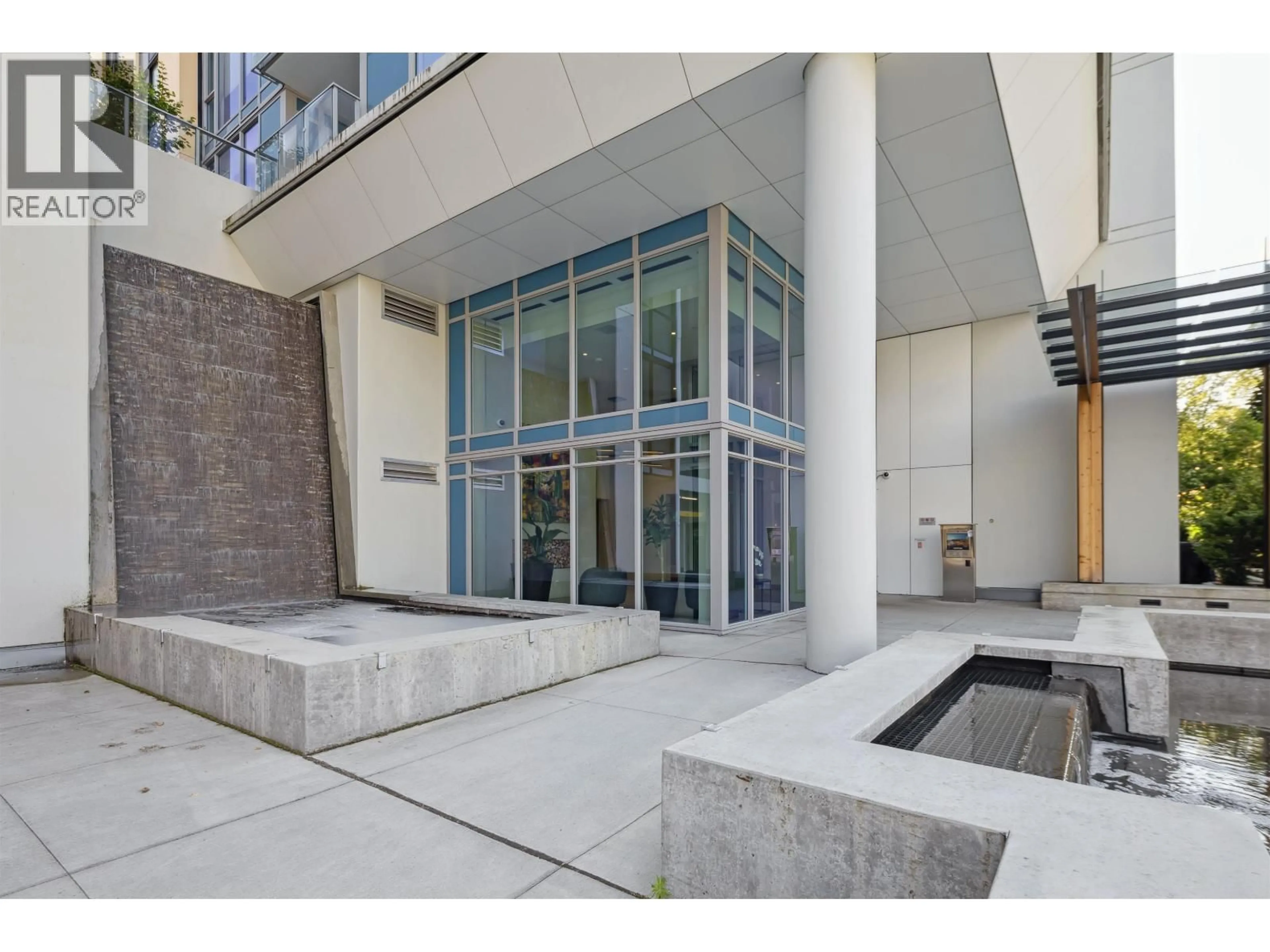 Indoor foyer for 1207 - 1471 HUNTER STREET, North Vancouver British Columbia V7J1H3