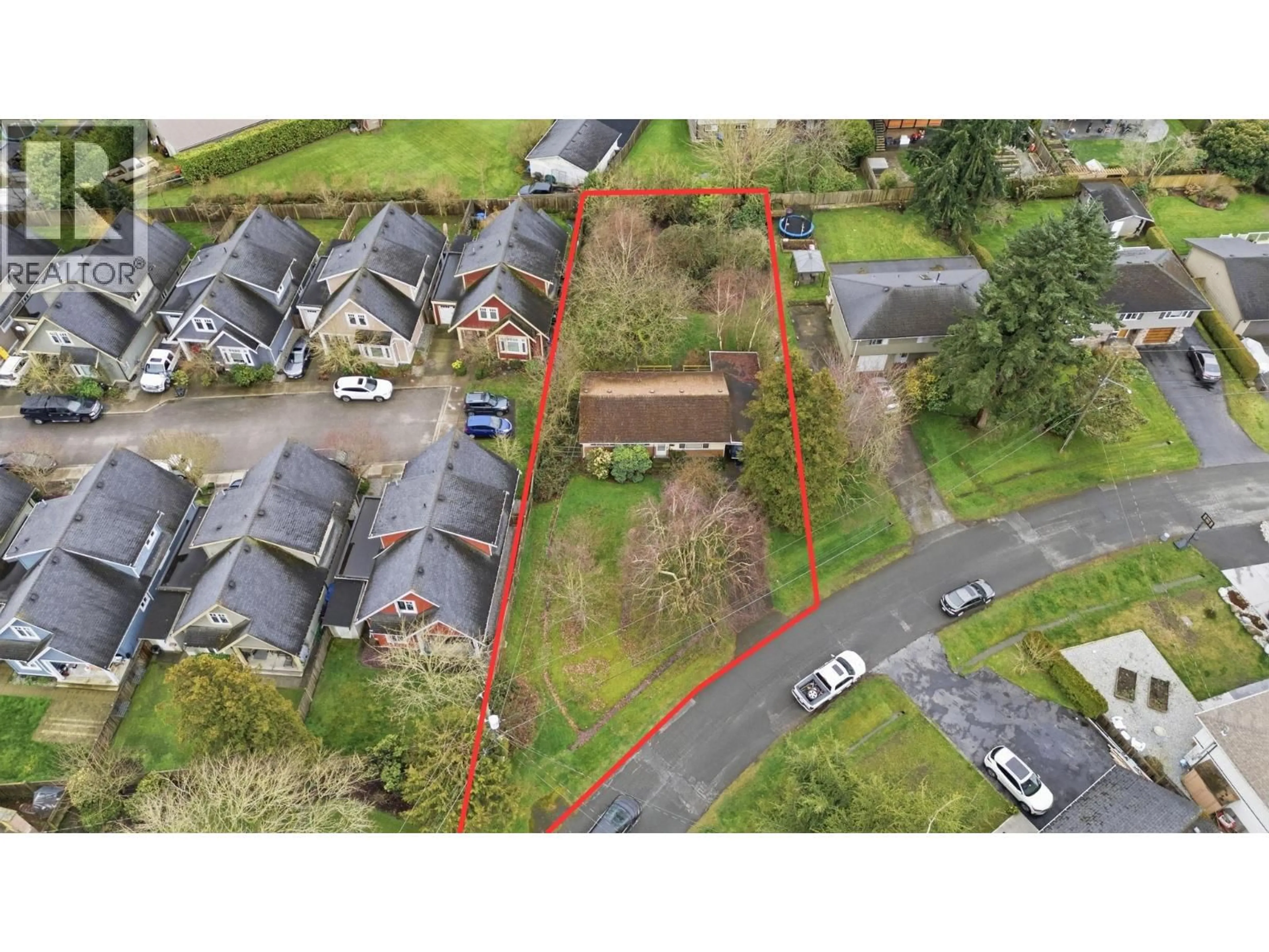 A pic from outside/outdoor area/front of a property/back of a property/a pic from drone, street for 5186 MASSEY DRIVE, Delta British Columbia V4K1B5