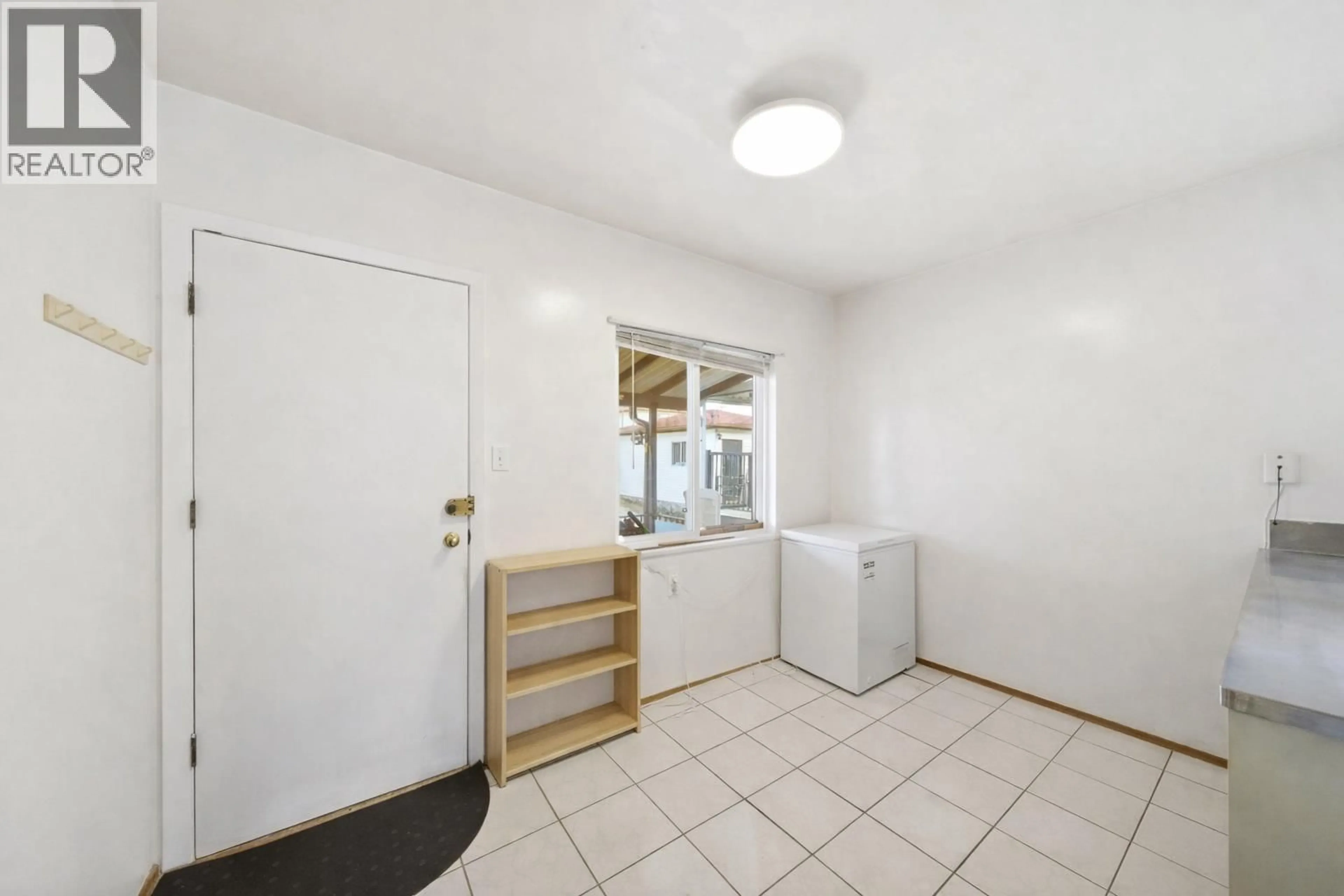 Unknown for 5679 CLINTON STREET, Burnaby British Columbia V5J2M2