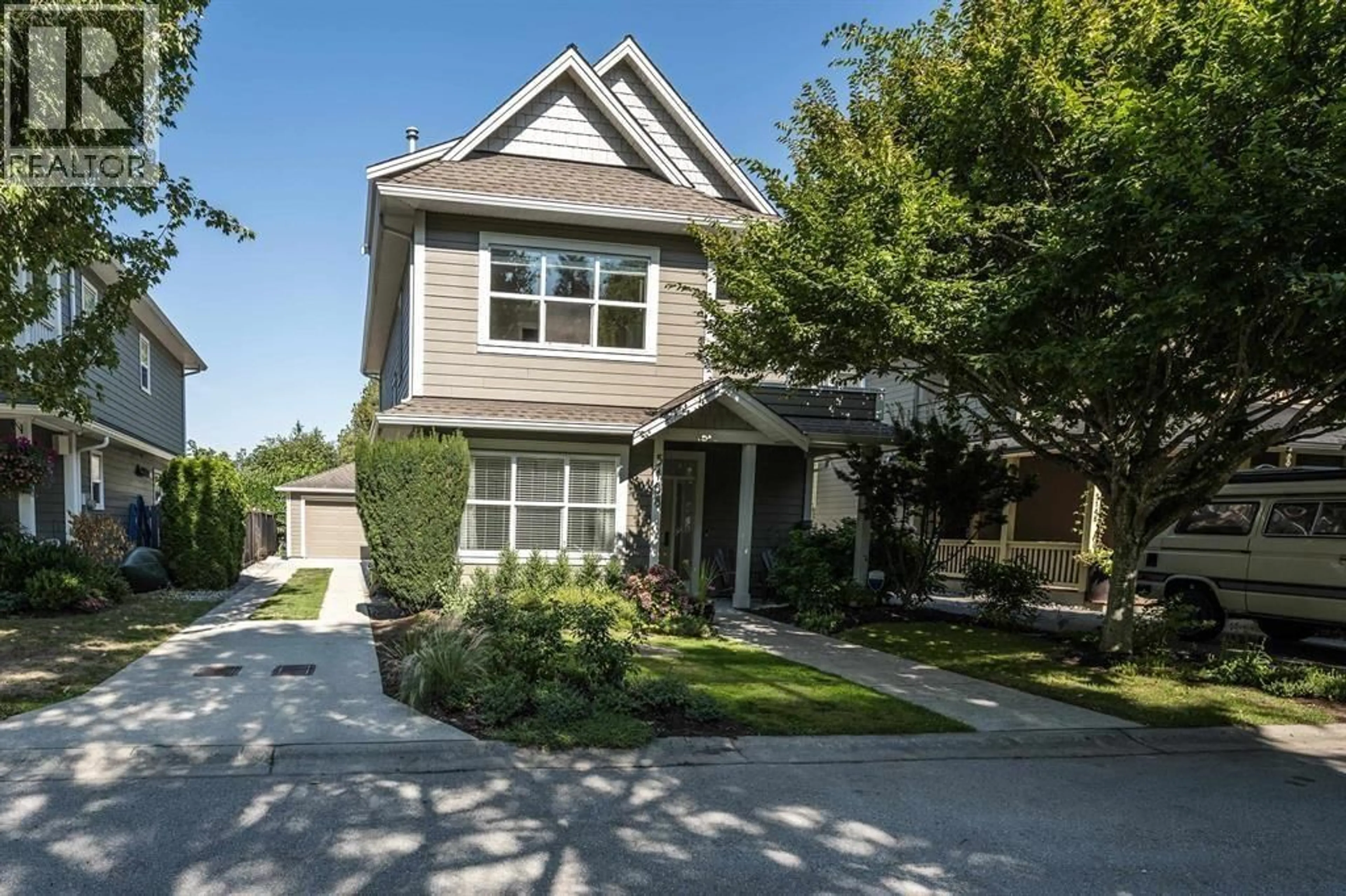 Home with vinyl exterior material, street for 5158 WESTMINSTER LANE, Delta British Columbia V4K5G3