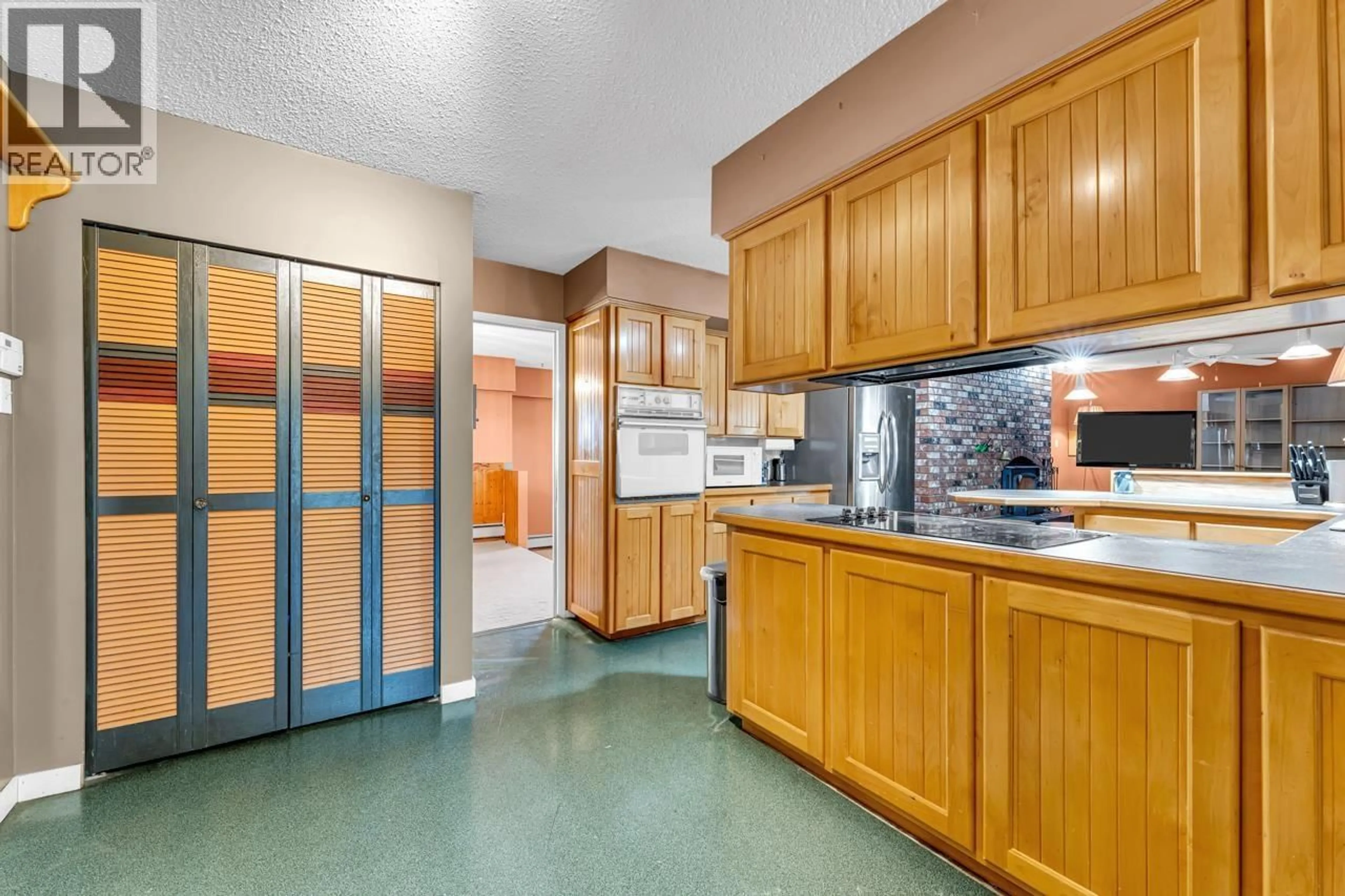 Standard kitchen, unknown for 41520 BRENNAN ROAD, Squamish British Columbia V0N3G0