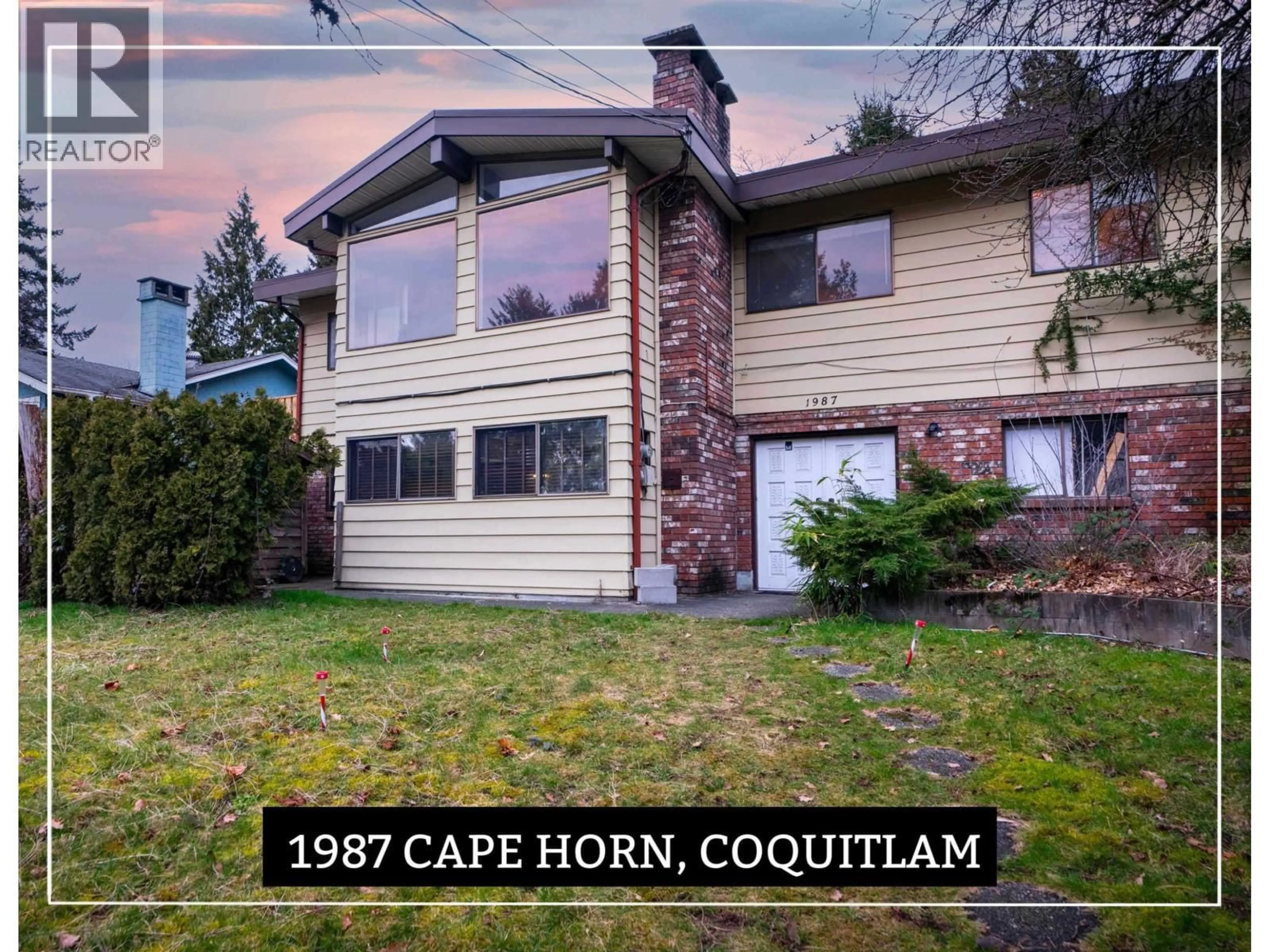 Home with vinyl exterior material, mountain view for 1987 CAPE HORN AVENUE, Coquitlam British Columbia V3K1J2