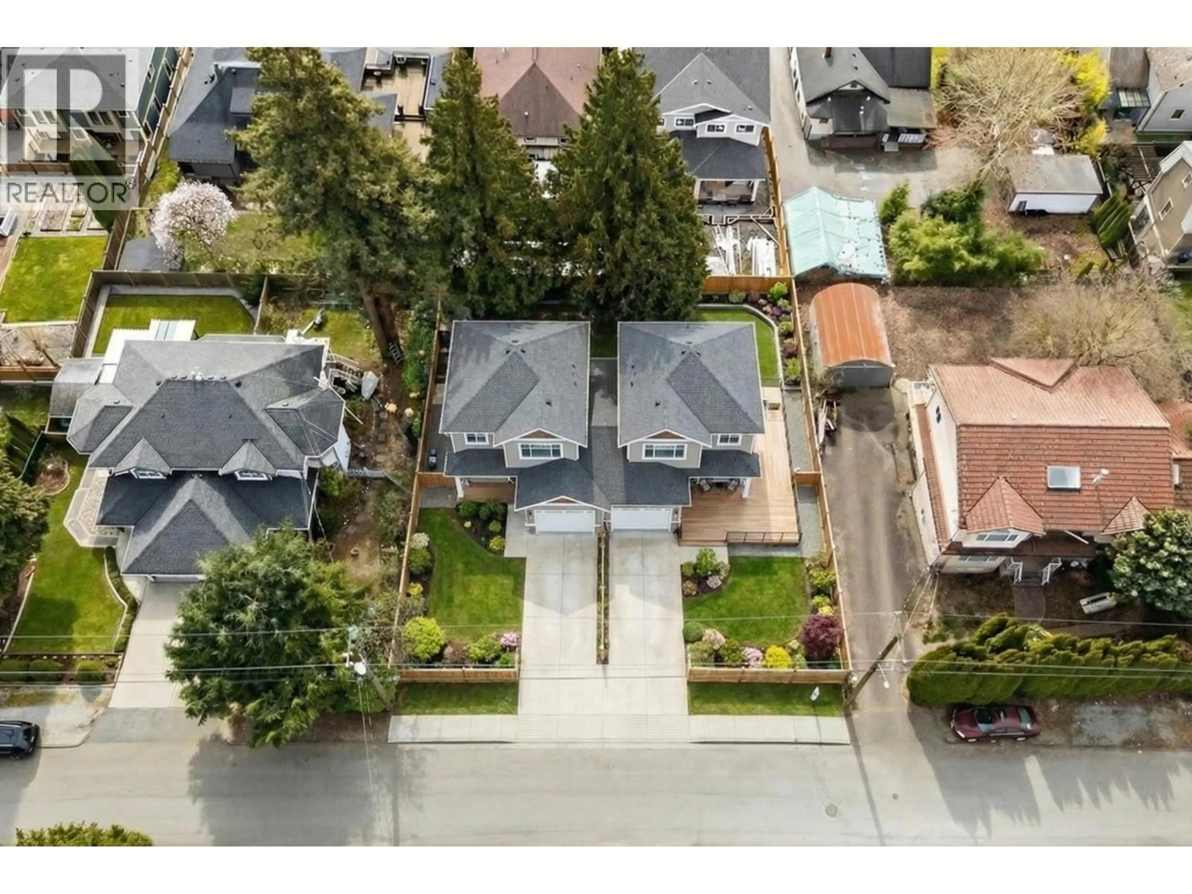 A pic from outside/outdoor area/front of a property/back of a property/a pic from drone, street for 1114 HACHEY AVENUE, Coquitlam British Columbia V3K2H4