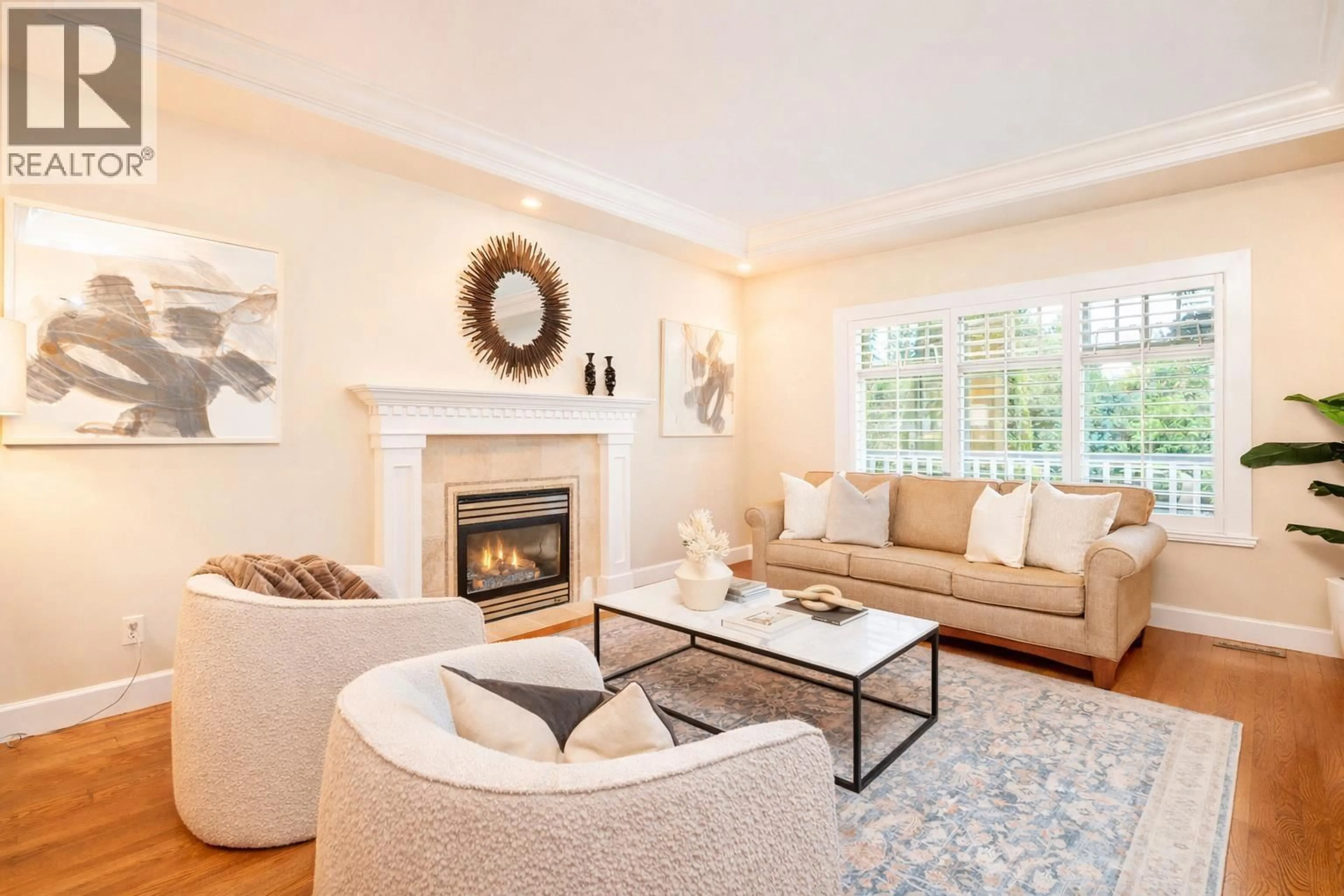 Living room with furniture, unknown for 906 PROSPECT AVENUE, North Vancouver British Columbia V7R2M3