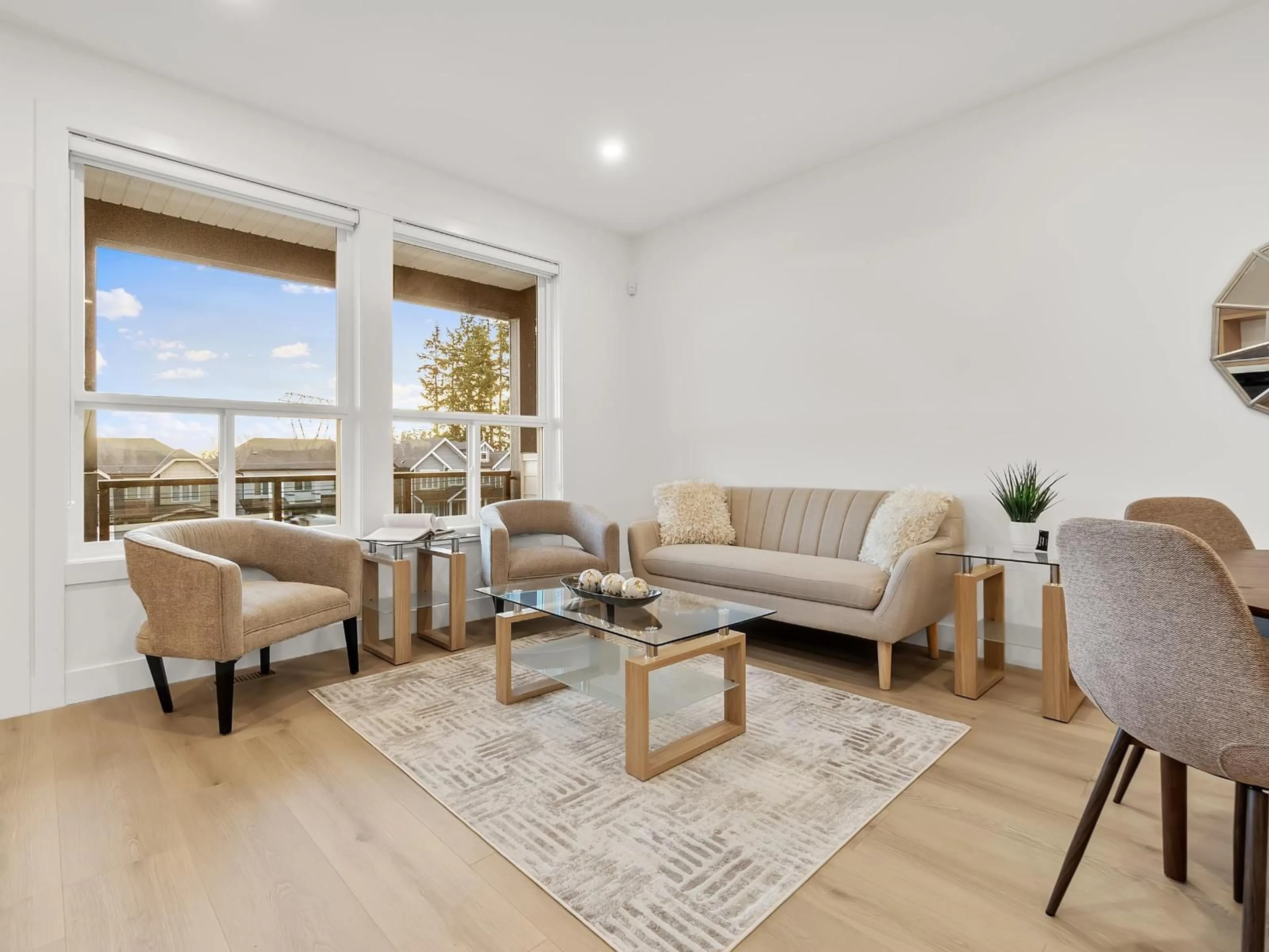 Living room with furniture, wood/laminate floor for 101 - 16697 16 AVENUE, Surrey British Columbia V3S9X7