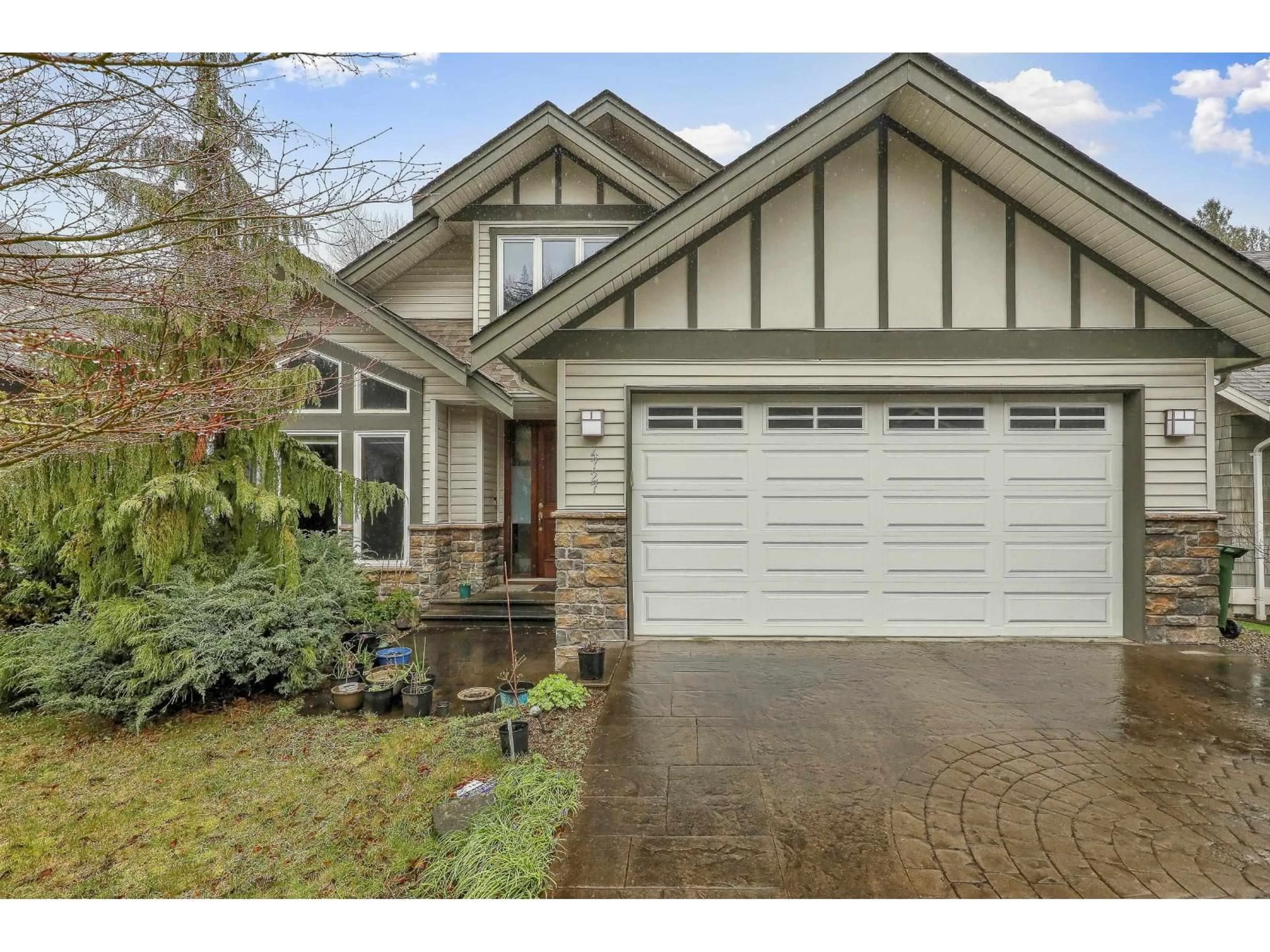 Home with vinyl exterior material, street for 4727 TESKEY ROAD, Chilliwack British Columbia V2R0C6