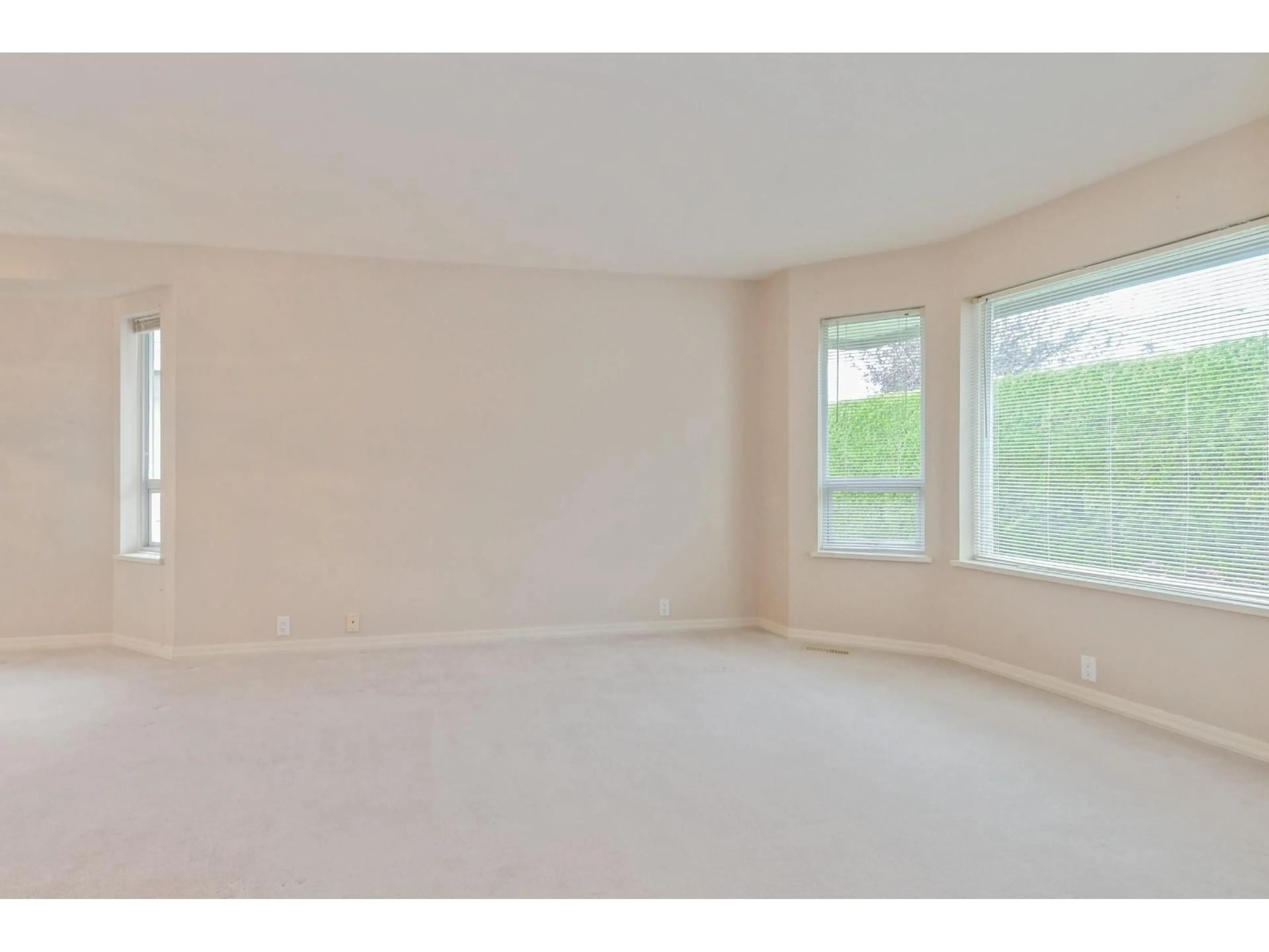 A pic of a room for 106 - 31406 UPPER MACLURE ROAD, Abbotsford British Columbia V2T5L8