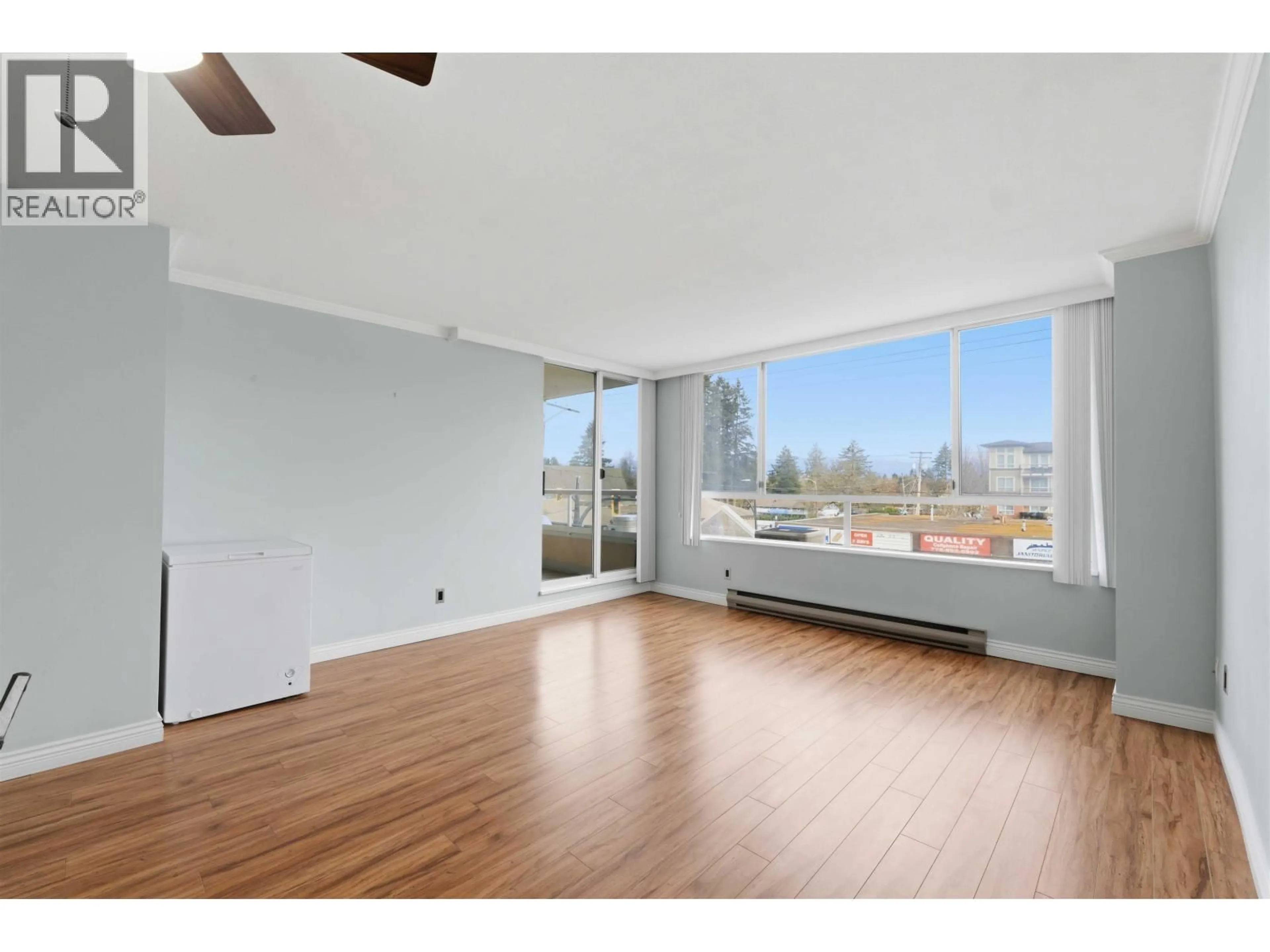 A pic of a room for 202 - 11980 222 STREET, Maple Ridge British Columbia V2X0L8