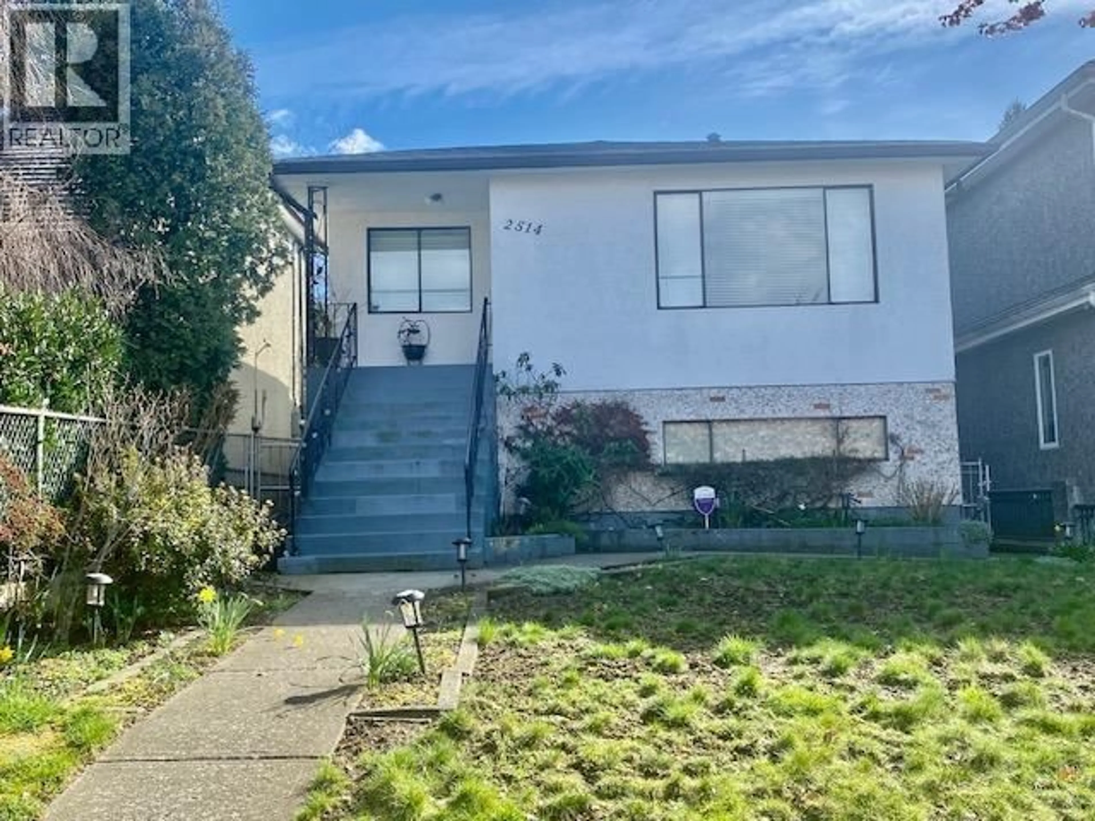 A pic from outside/outdoor area/front of a property/back of a property/a pic from drone, street for 2514 24 AVENUE, Vancouver British Columbia V5R1C9