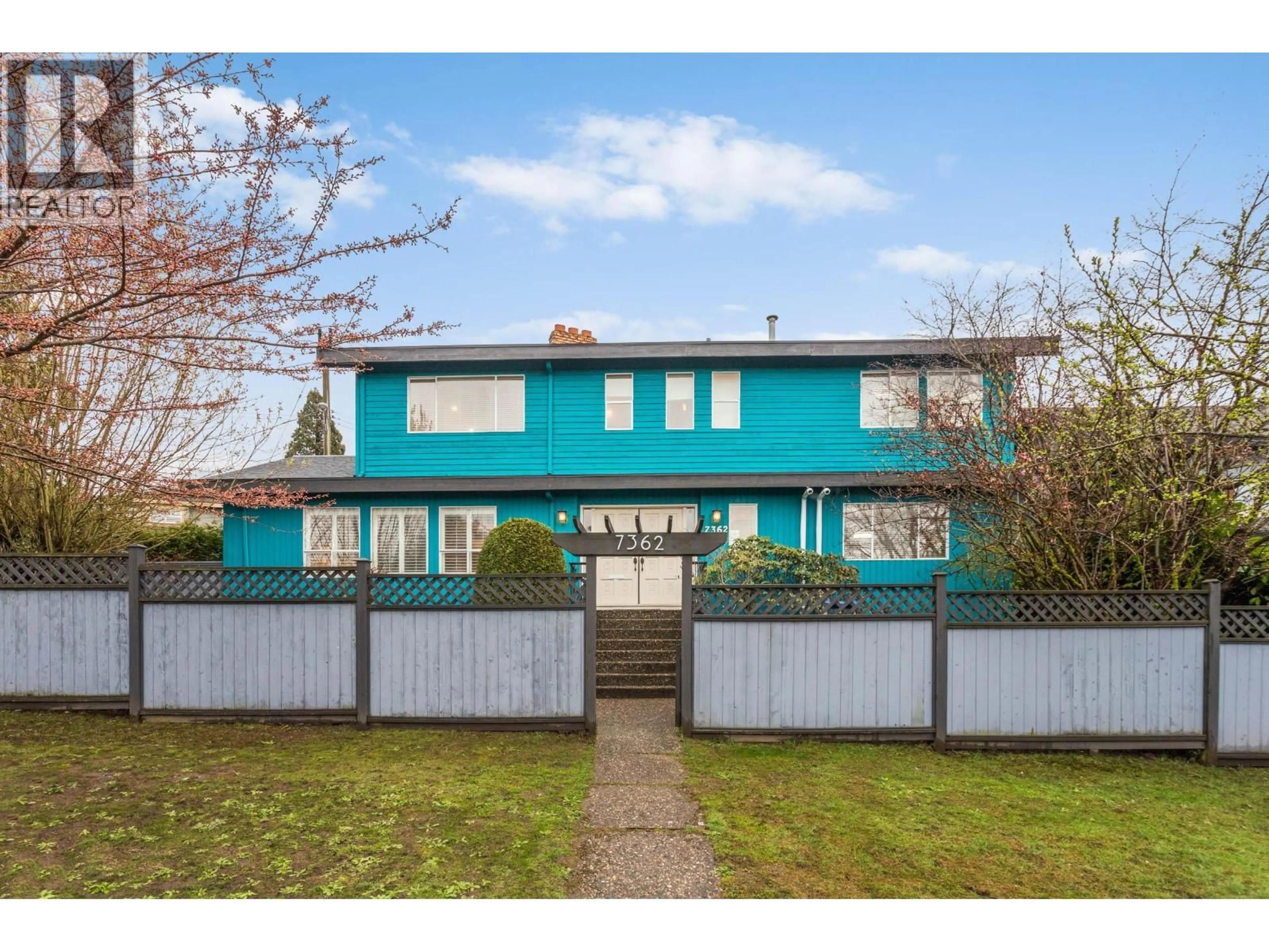 A pic from outside/outdoor area/front of a property/back of a property/a pic from drone, street for 7362 LABURNUM STREET, Vancouver British Columbia V6P5N3