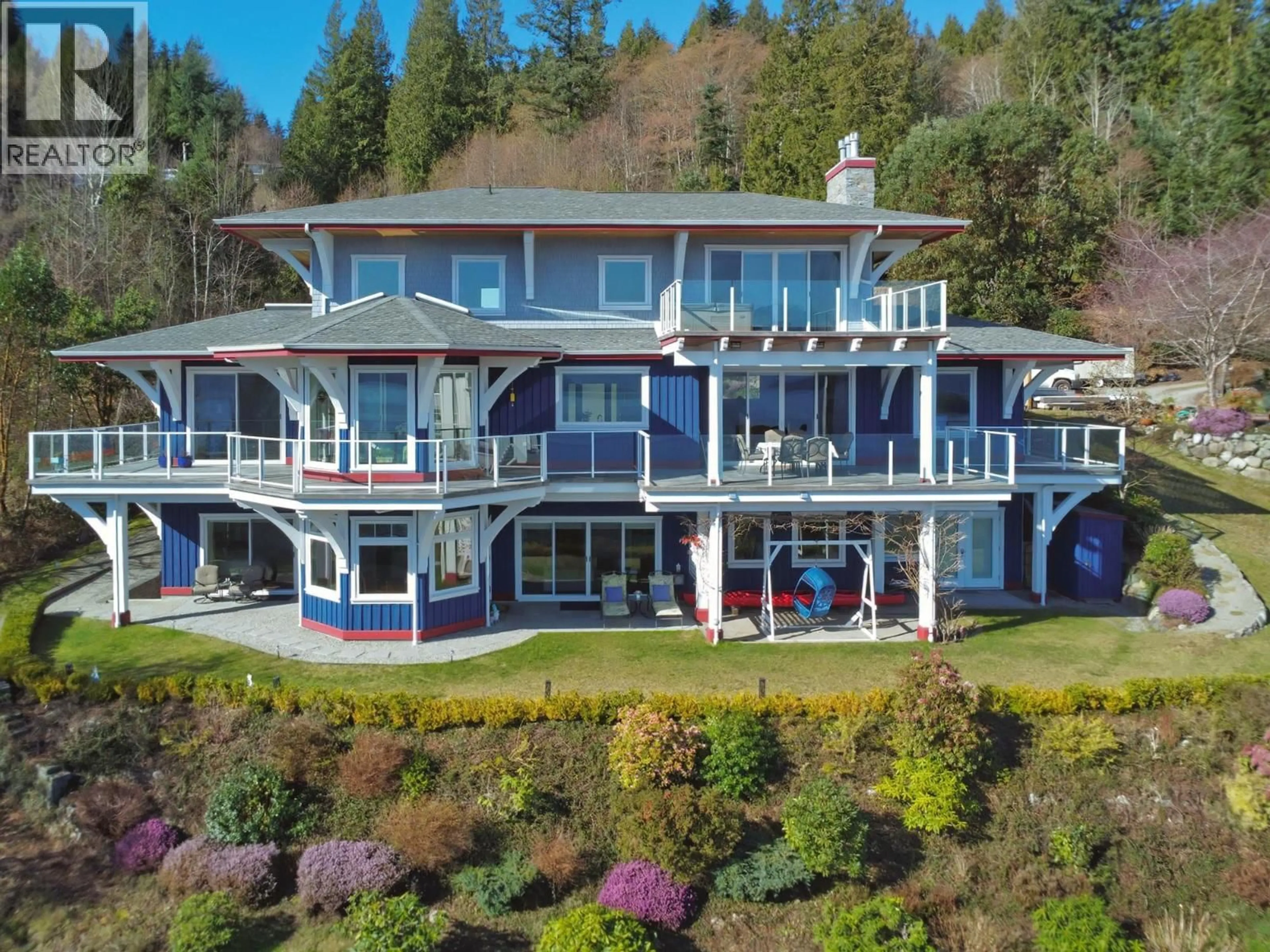 A pic from outside/outdoor area/front of a property/back of a property/a pic from drone, water/lake/river/ocean view for 1128 TWIN ISLE DRIVE, Gibsons British Columbia V0N1V1