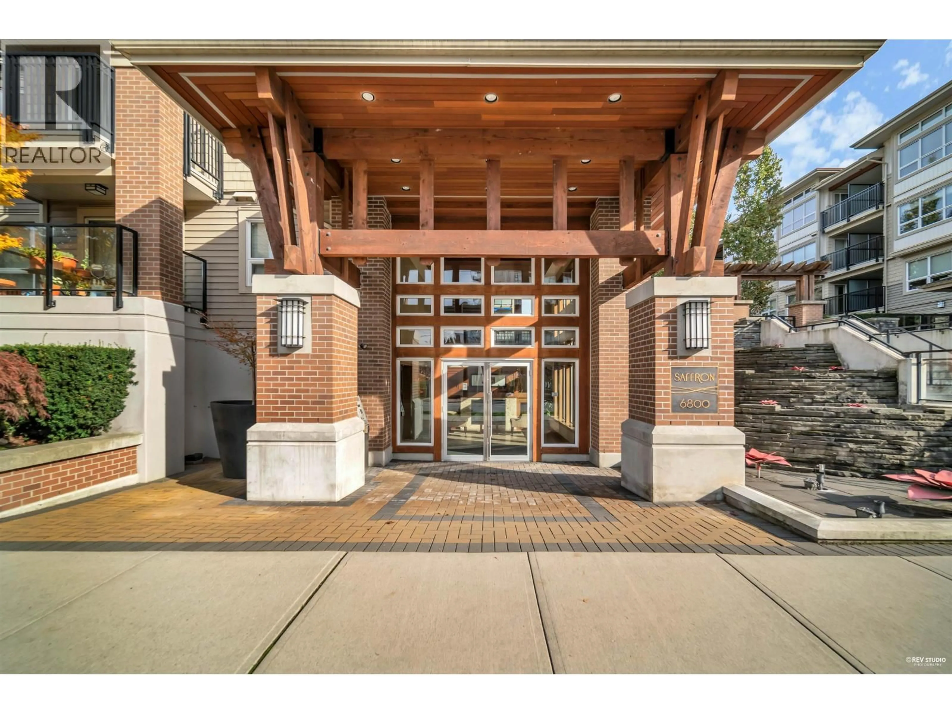 Indoor foyer for 407 - 6800 ECKERSLEY ROAD, Richmond British Columbia V6Y0E7
