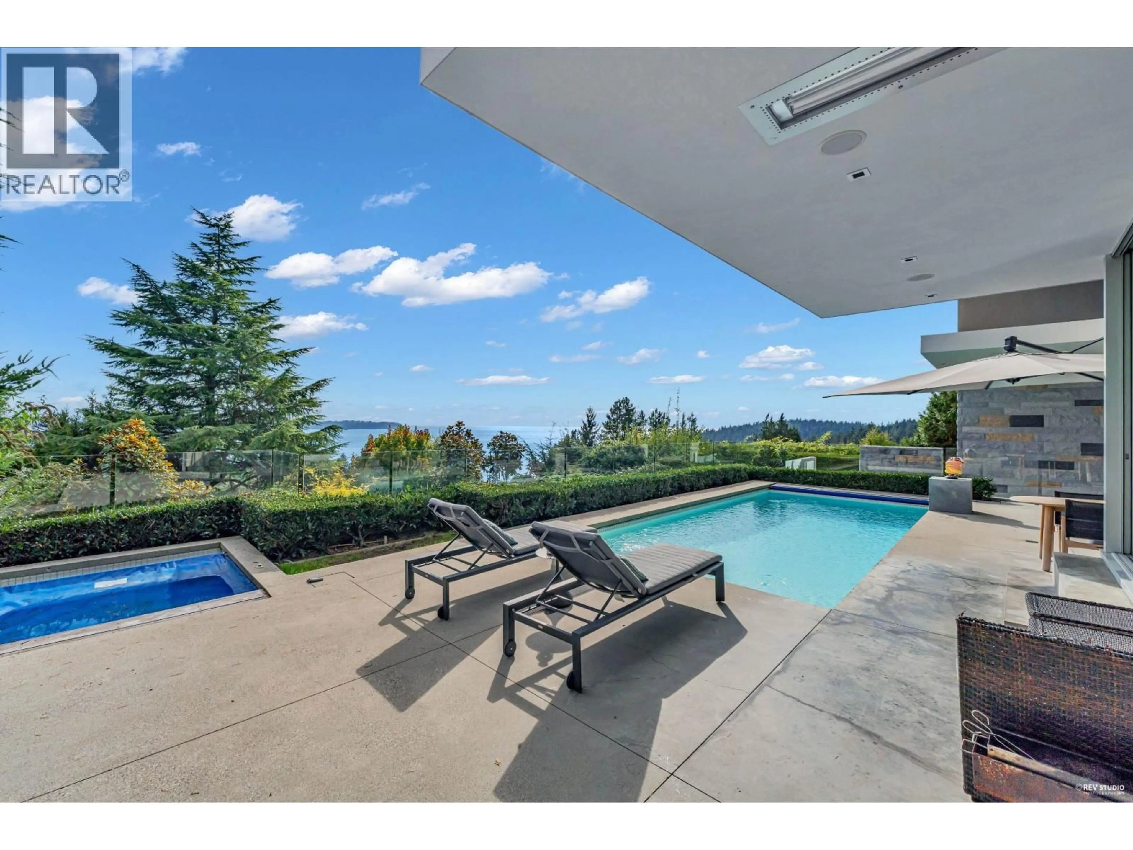 Pool for 4313 ROCKRIDGE ROAD, West Vancouver British Columbia V7W1A6