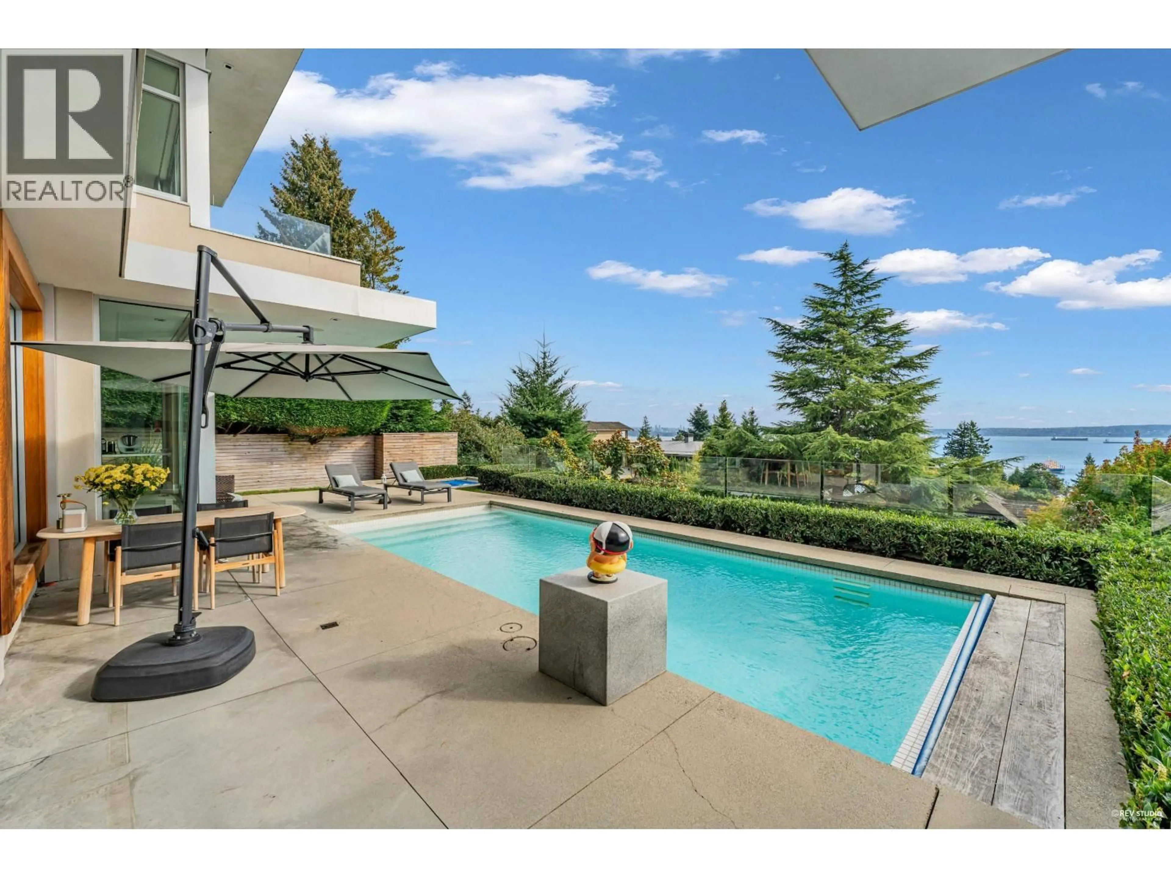 Pool for 4313 ROCKRIDGE ROAD, West Vancouver British Columbia V7W1A6