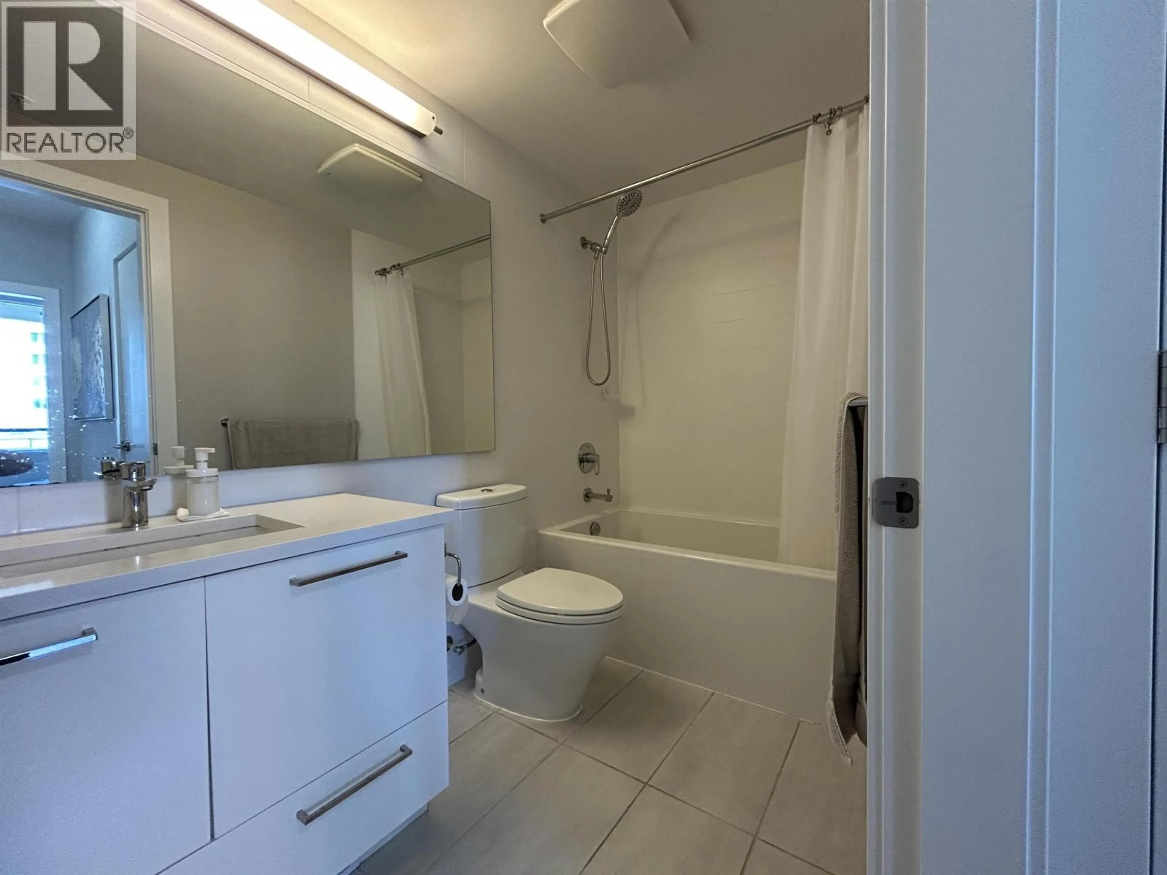 Standard bathroom, floor is not visible for 518 - 9393 TOWER ROAD, Burnaby British Columbia V5A0E2