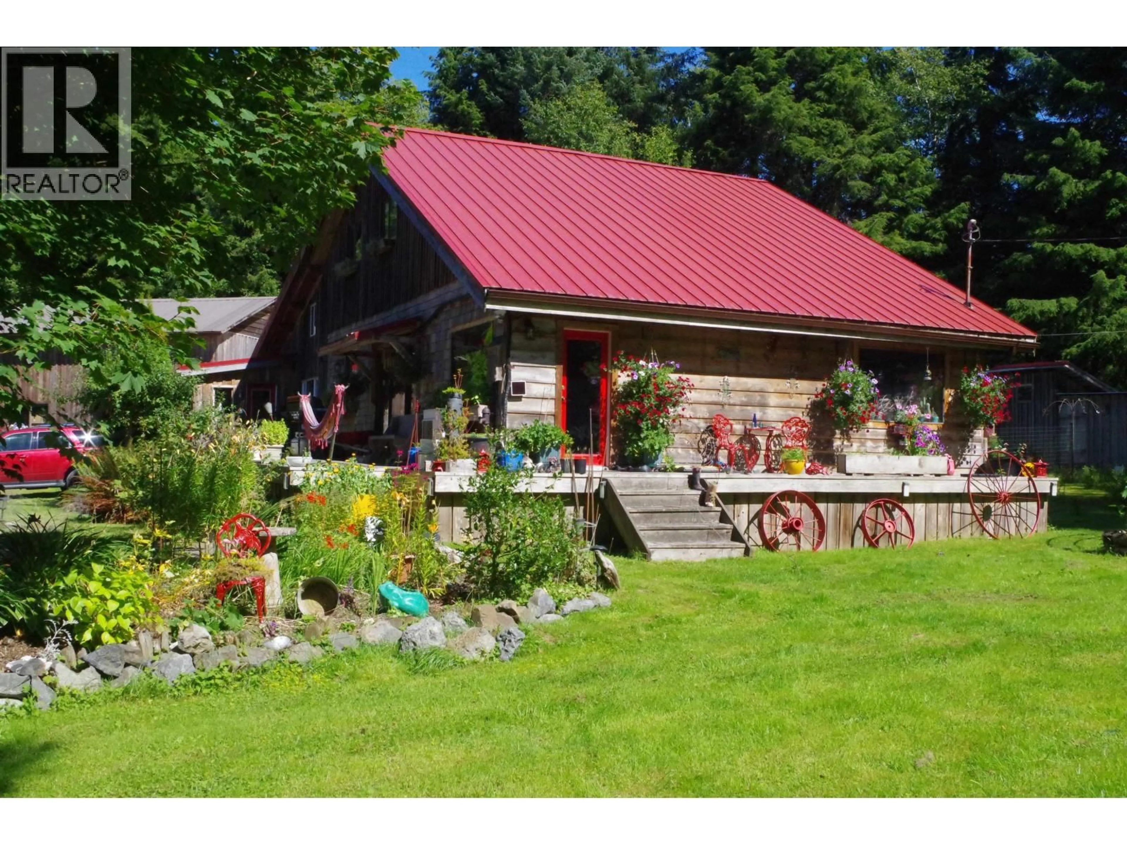 Patio, unknown for 113 NADU ROAD, Masset British Columbia V0T1M0