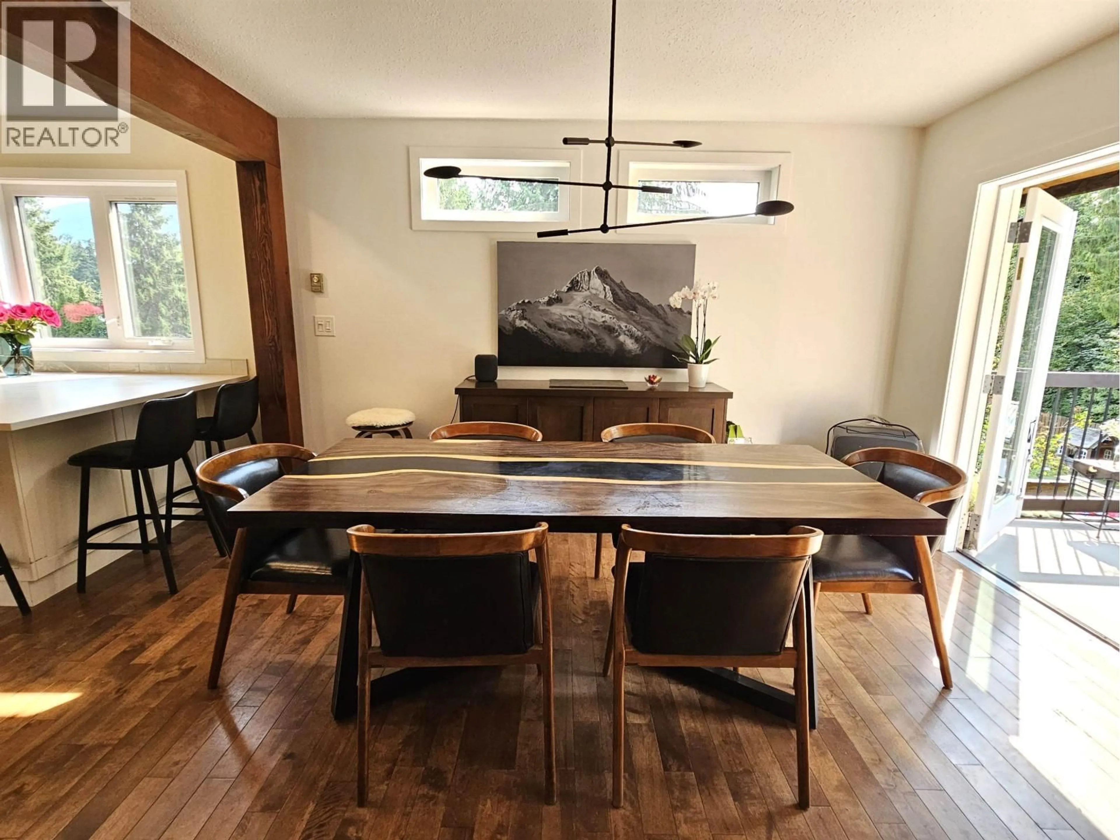 Dining room, wood/laminate floor for 40755 THUNDERBIRD RIDGE, Squamish British Columbia V0N1T0