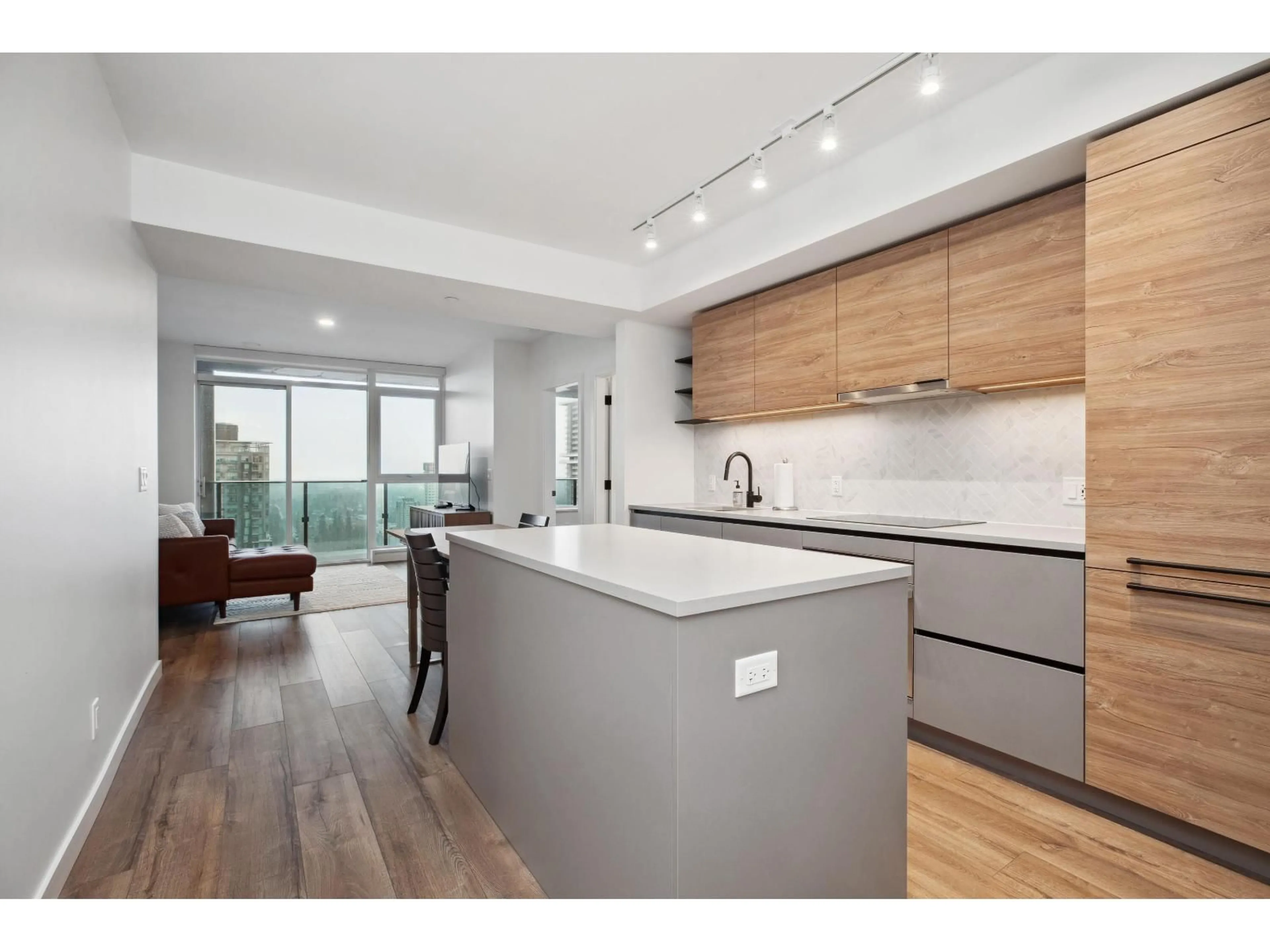 Open concept kitchen, wood/laminate floor for 3609 - 10448 UNIVERSITY DRIVE, Surrey British Columbia V3T0S7