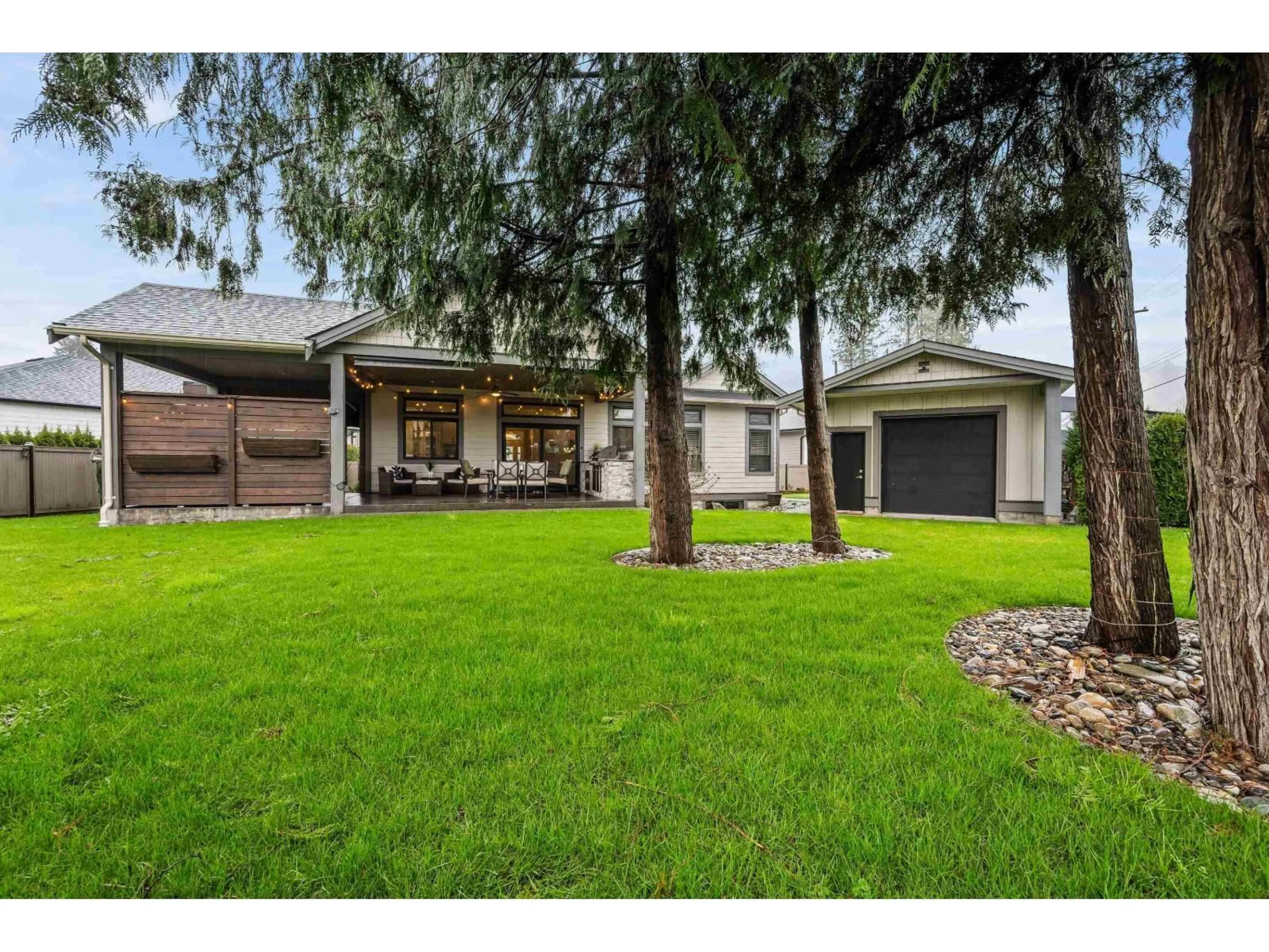 Home with vinyl exterior material, street for 52782 STONEWOOD PLACE, Rosedale British Columbia V0X1X1