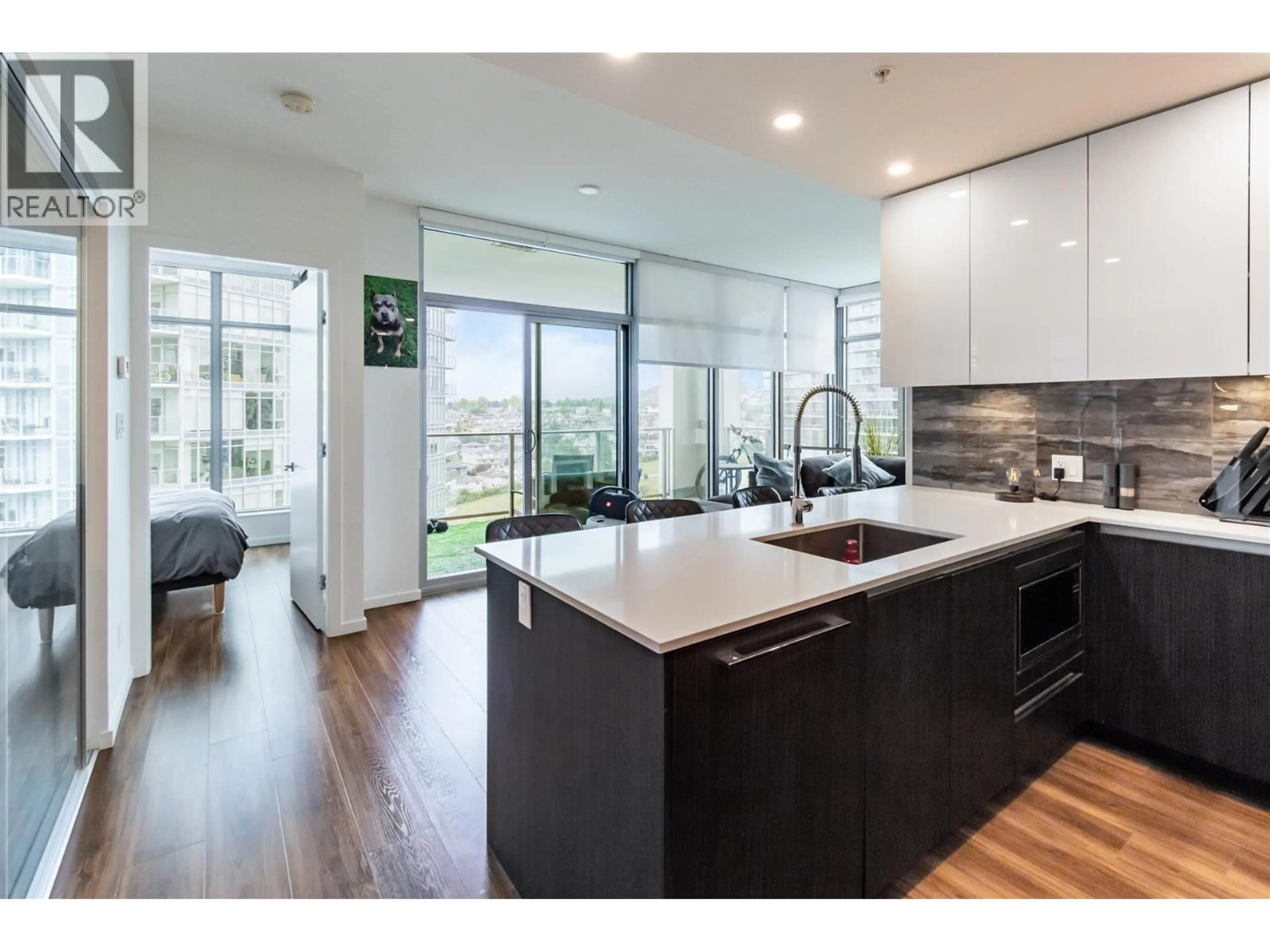 Open concept kitchen, unknown for 1801 - 1888 GILMORE AVENUE, Burnaby British Columbia V5C0L2