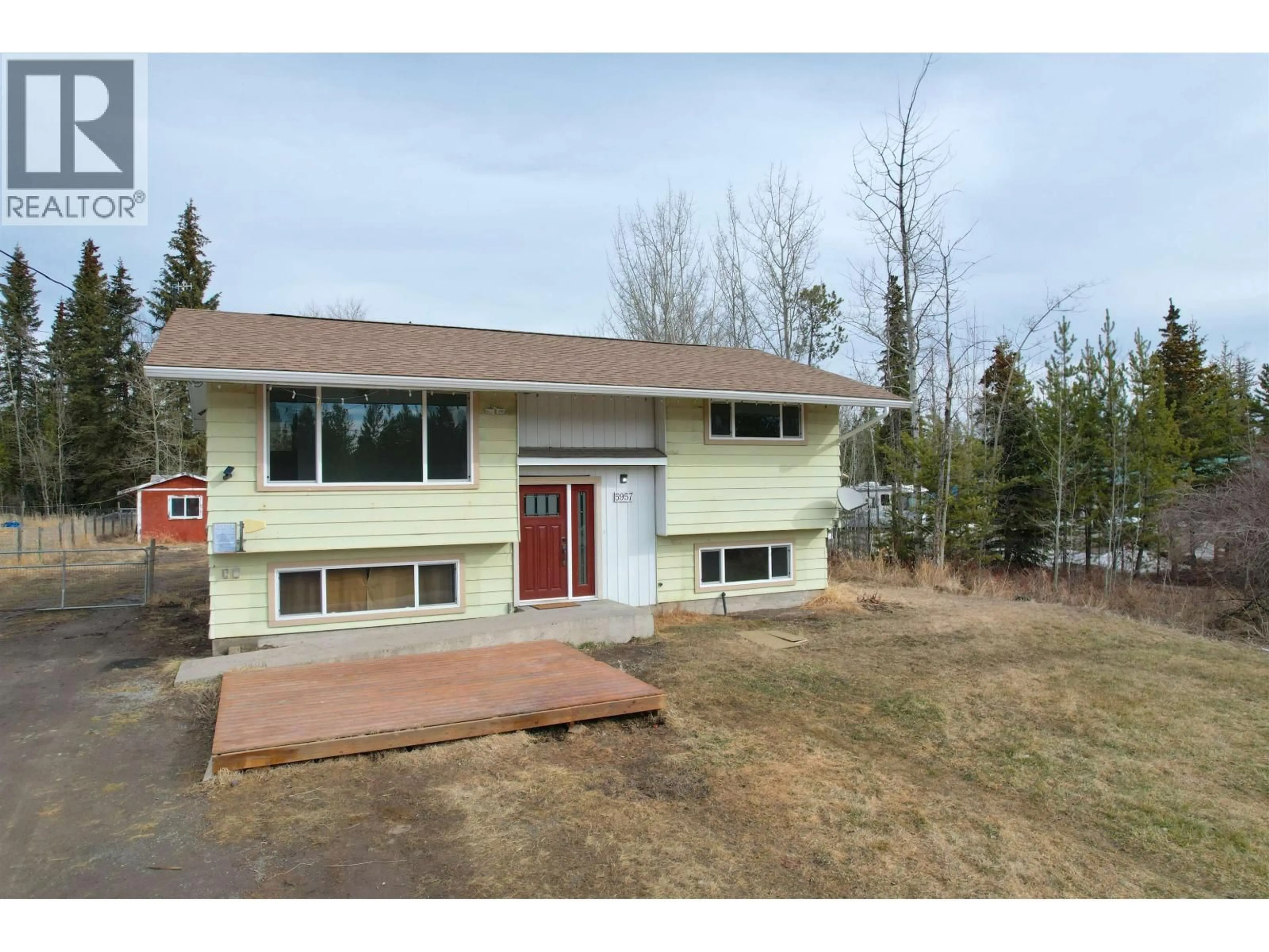 A pic from outside/outdoor area/front of a property/back of a property/a pic from drone, street for 5957 LITTLE FORT 24 HIGHWAY, 100 Mile House British Columbia V0K1X0