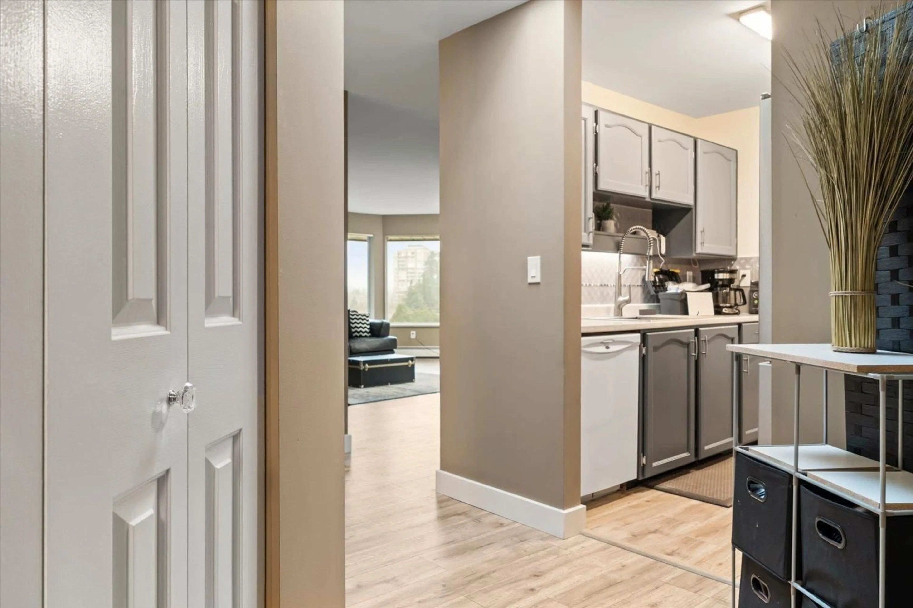 Unknown for 307 - 32669 GEORGE FERGUSON WAY, Abbotsford British Columbia V2T4E4