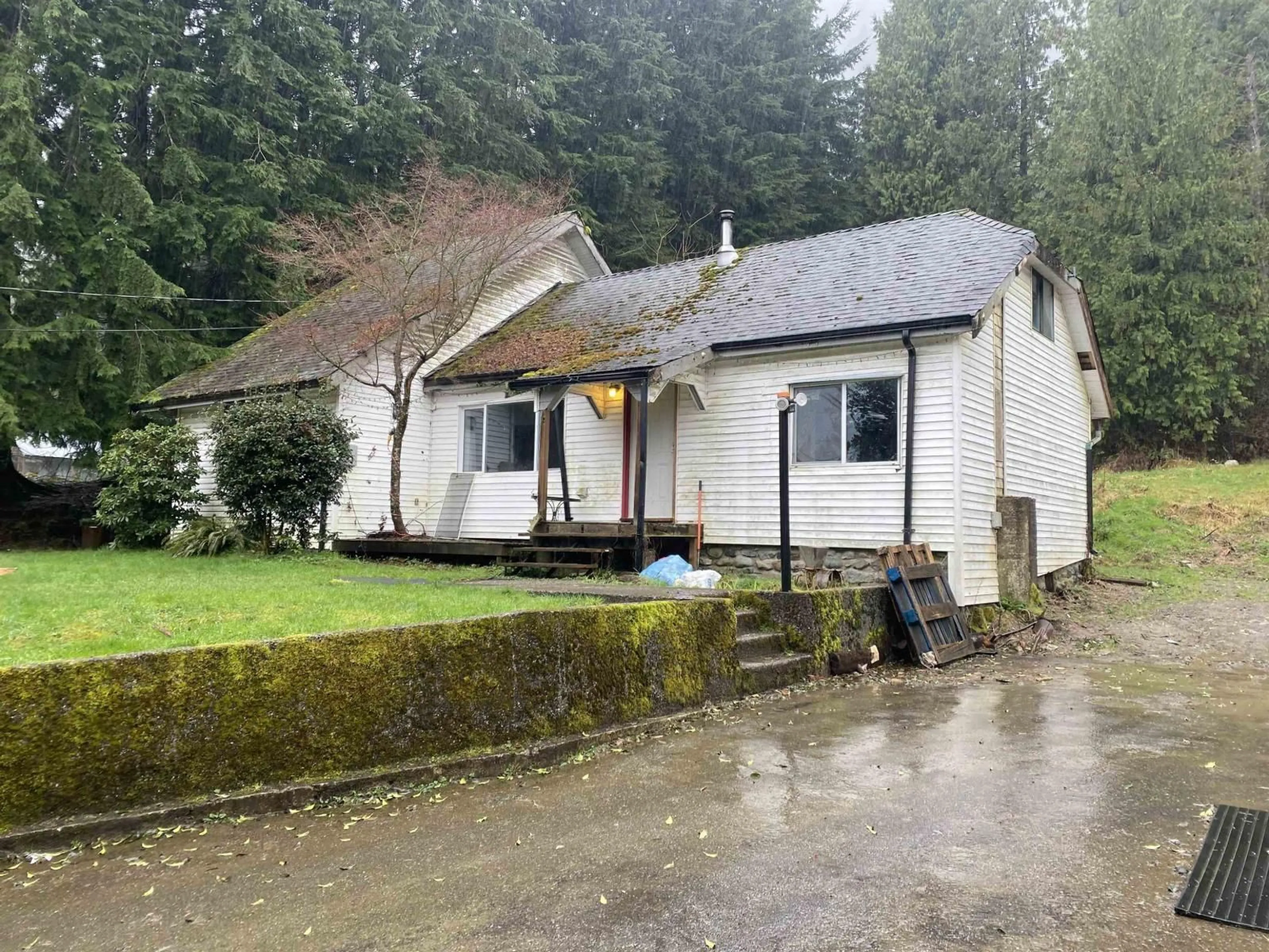A pic from outside/outdoor area/front of a property/back of a property/a pic from drone, street for 11567 STAVE LAKE ROAD, Mission British Columbia V2V4J1