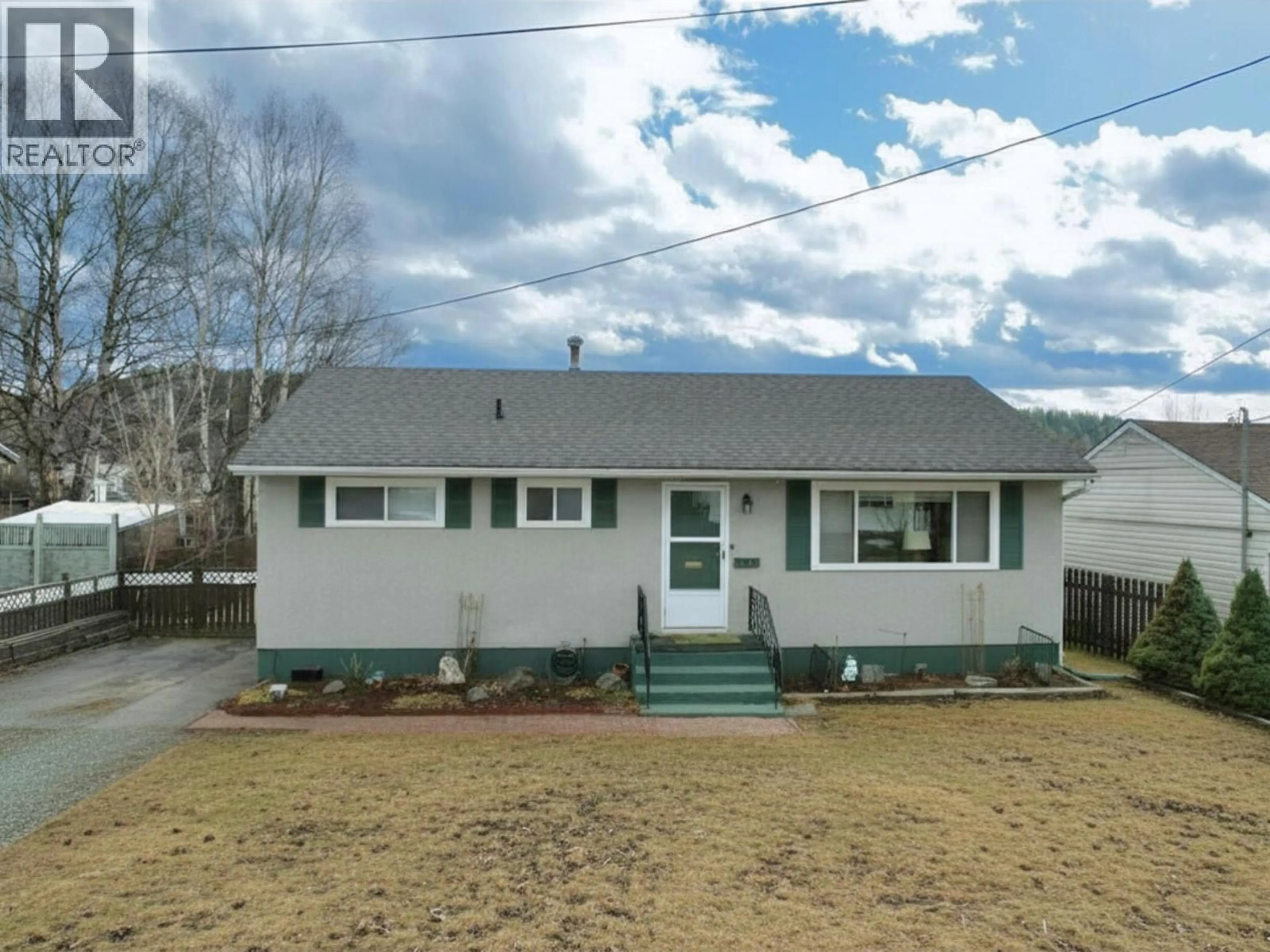 Home with vinyl exterior material, street for 370 WILKINSON STREET, Quesnel British Columbia V2J1C1