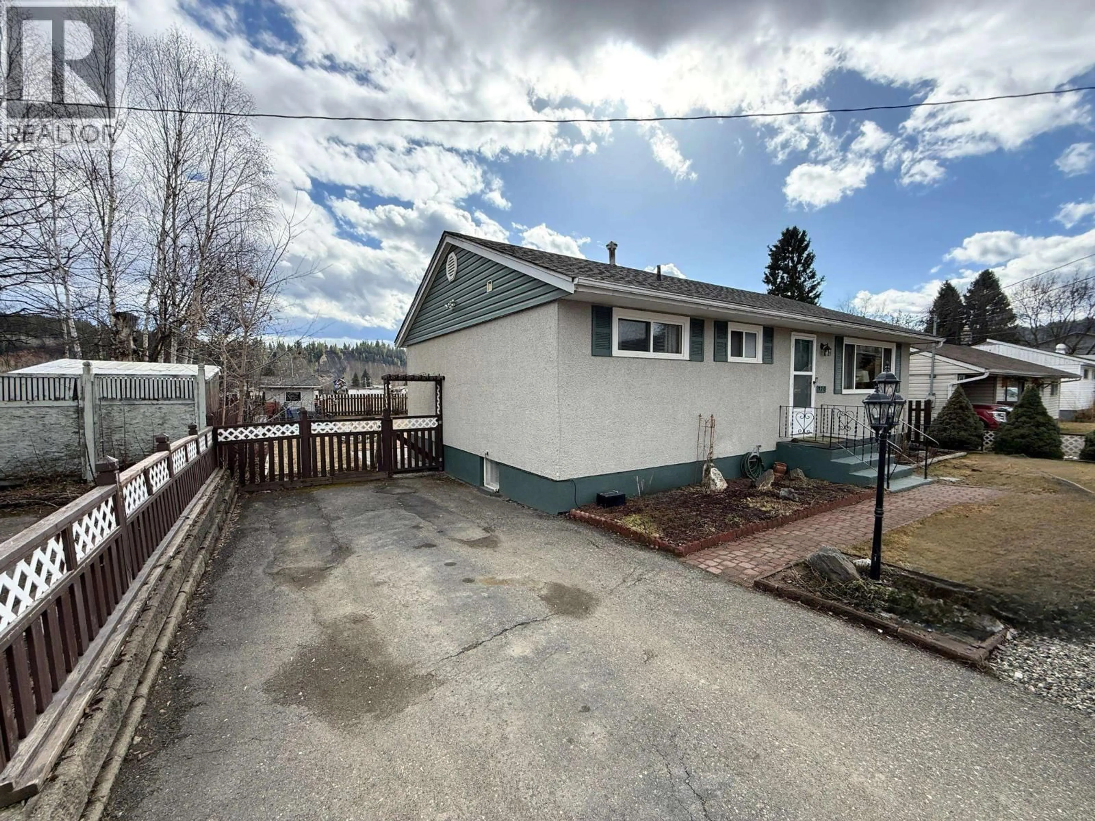 A pic from outside/outdoor area/front of a property/back of a property/a pic from drone, street for 370 WILKINSON STREET, Quesnel British Columbia V2J1C1