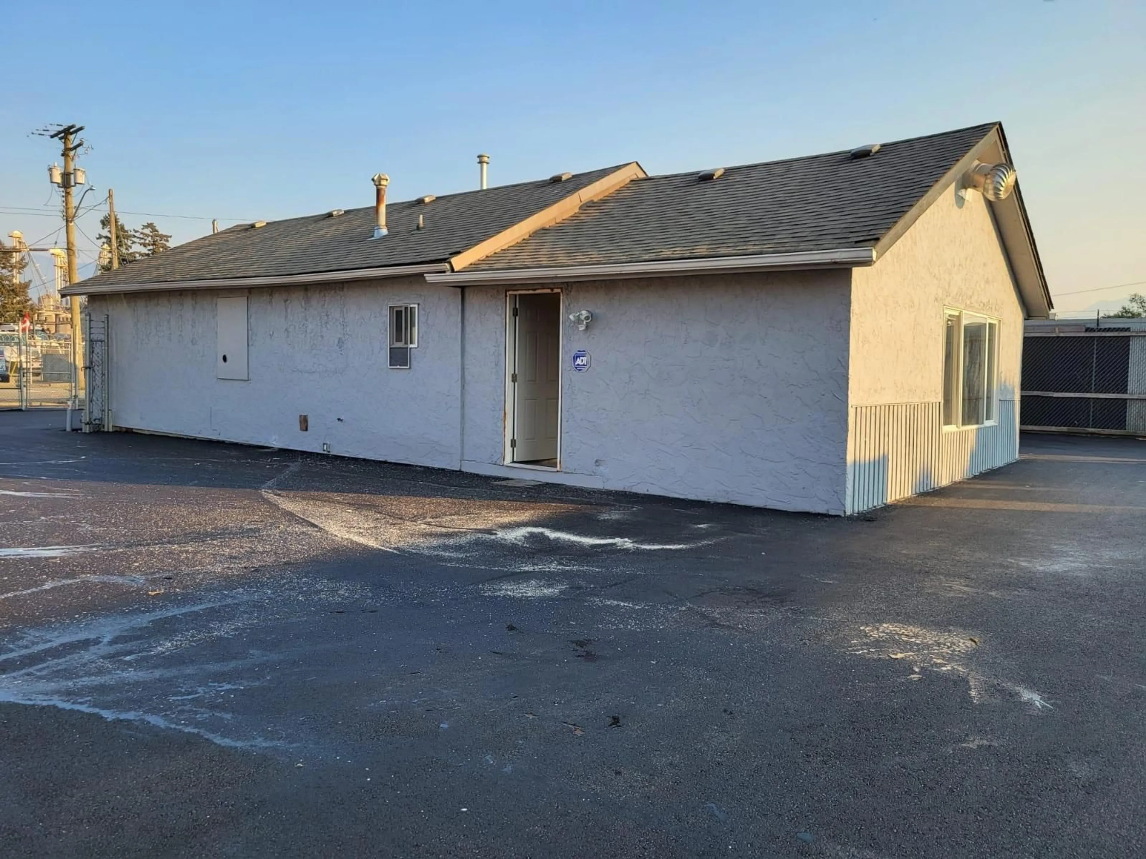 A pic of a room for 8965 NOWELL STREET, Chilliwack British Columbia V2P4W9