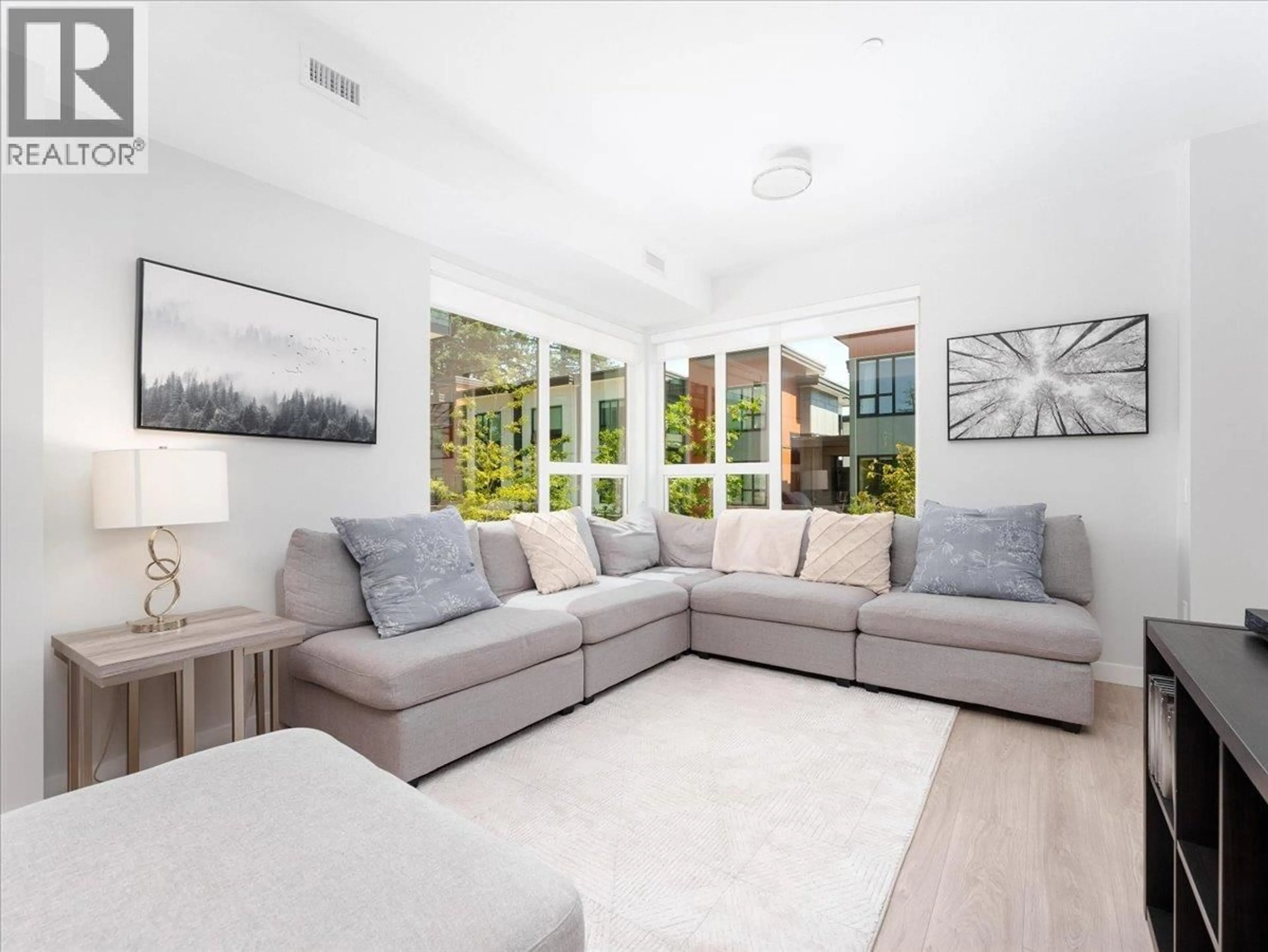 Living room with furniture, unknown for 13 - 2728 ACADIA ROAD, Vancouver British Columbia V6T0E6