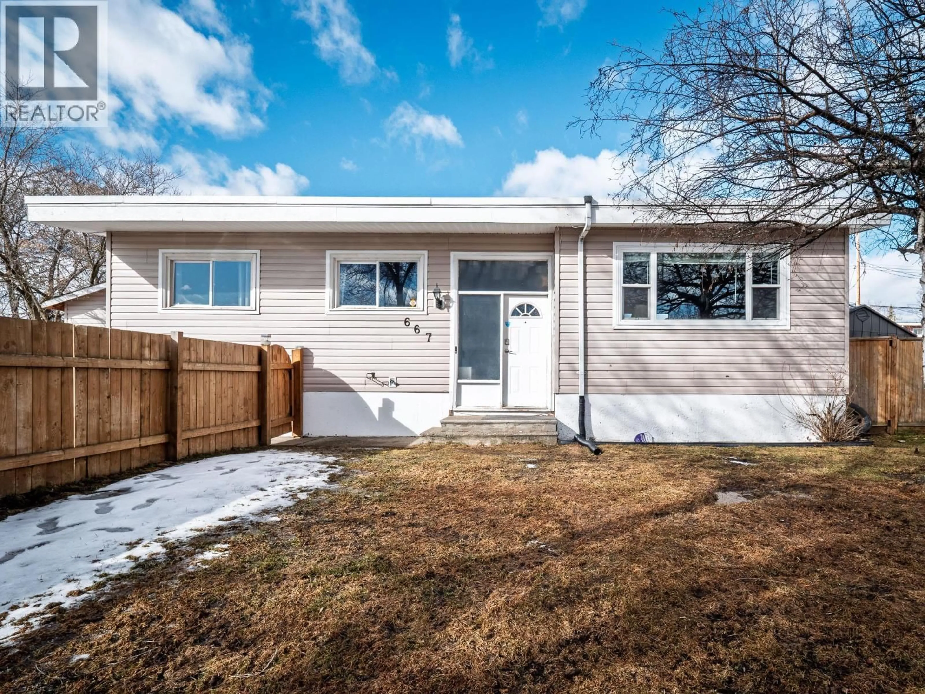 Home with vinyl exterior material, street for 667 EWERT STREET, Prince George British Columbia V2M2N8